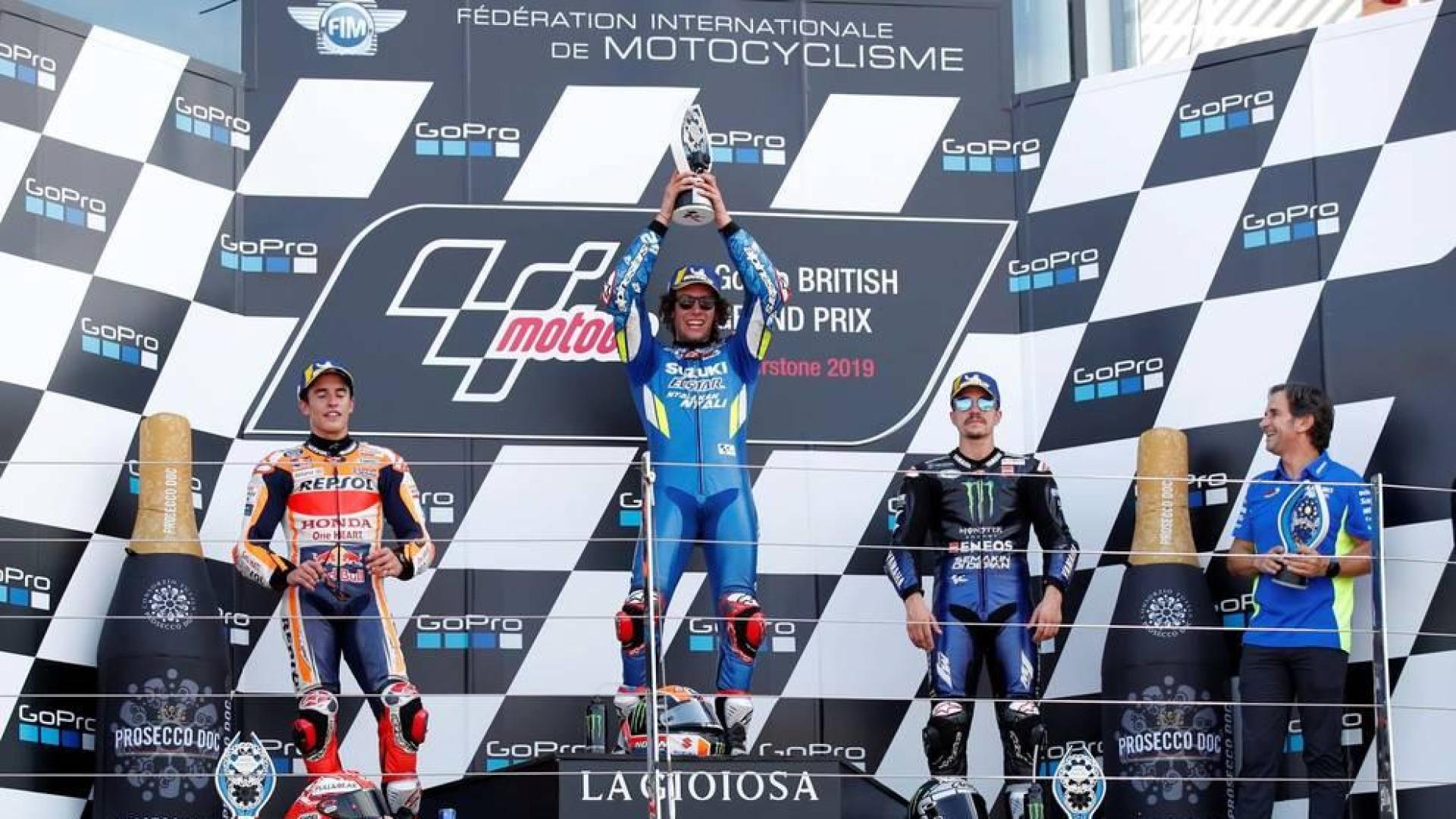 Final de infarto y victoria por 13 milésimas para Alex Rins en el GP de Gran Bretaña