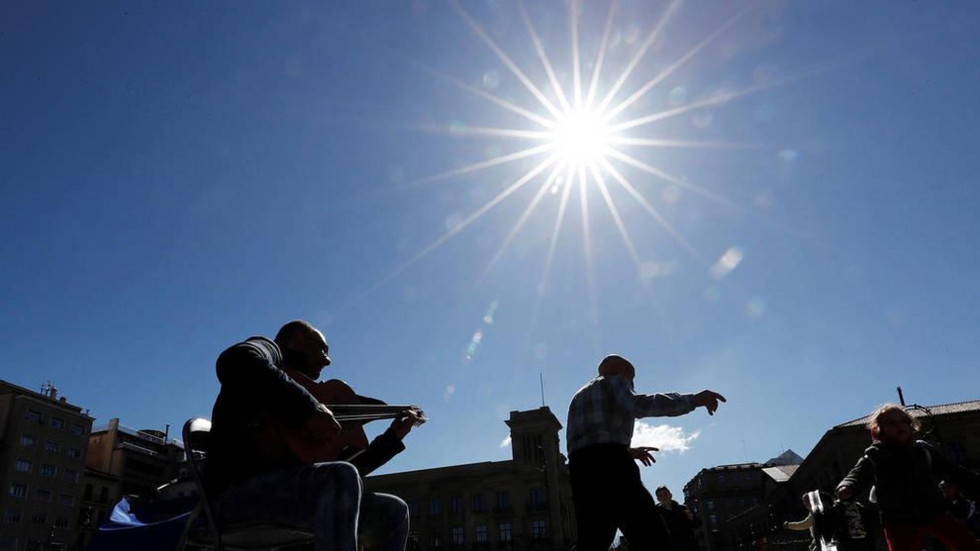 Los cielos despejados y el sol marcarán el tiempo del viernes en Navarra