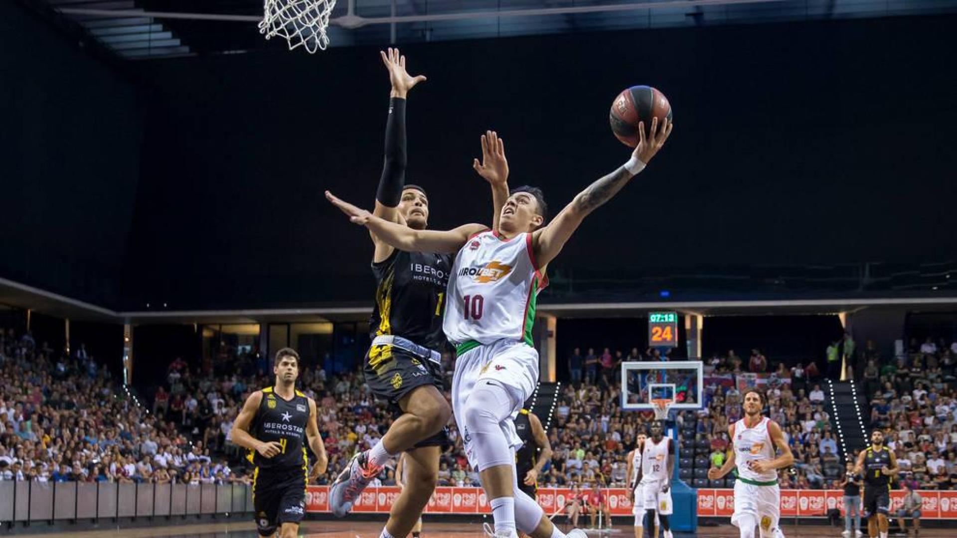 El Kirolbet Baskonia gana en el Navarra Arena