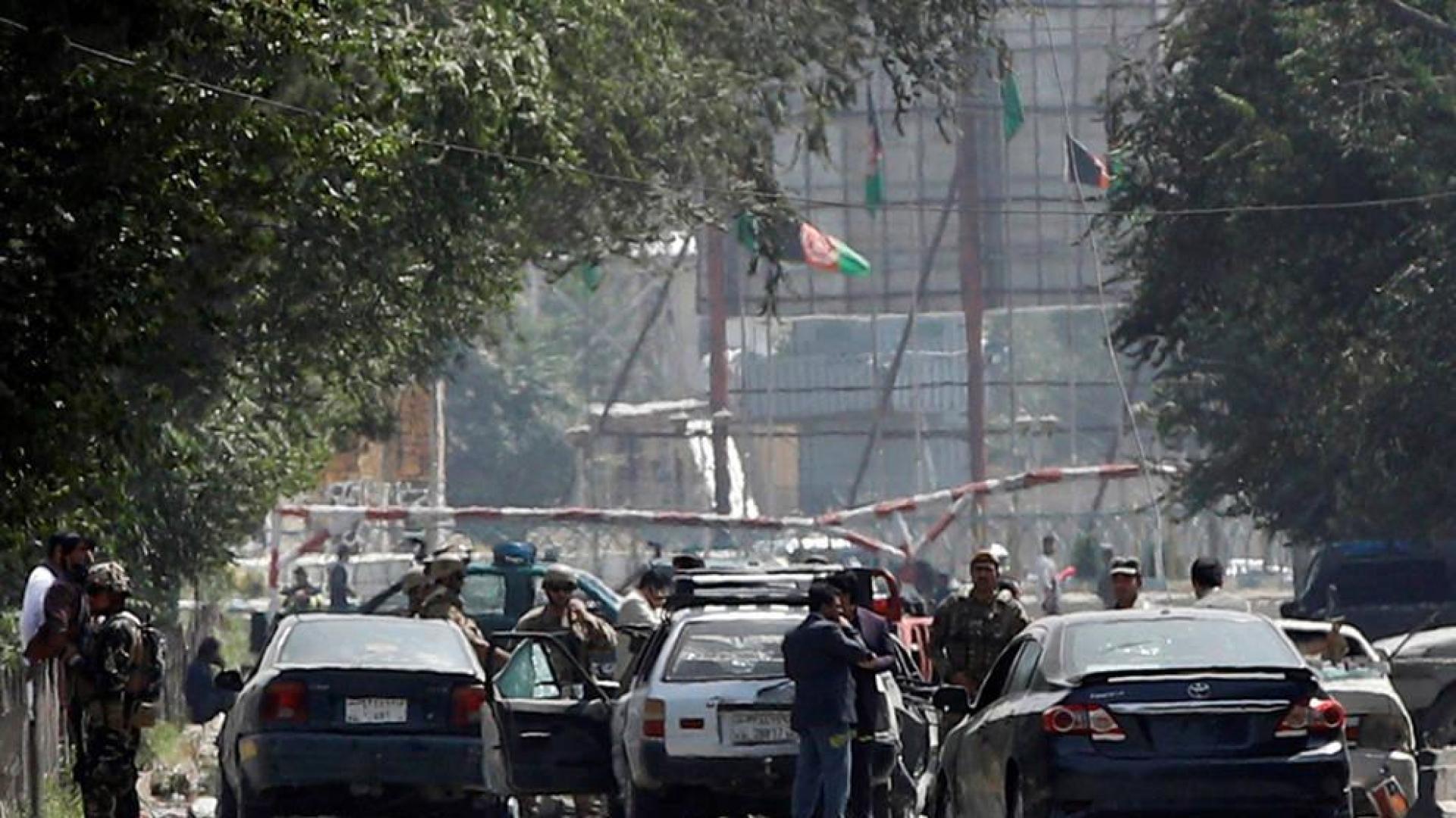 Al menos 10 muertos y 42 heridos al explotar una furgoneta bomba en Kabul