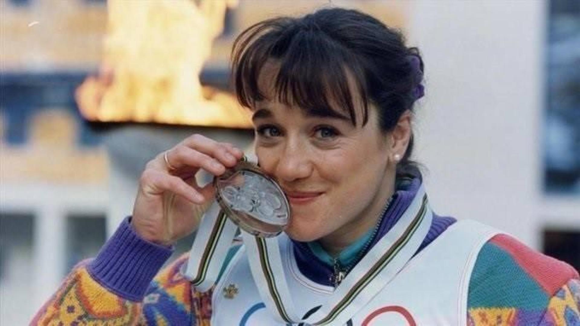 Blanca Fernández Ochoa, con la medalla de bronce de los Juegos de Albertville.