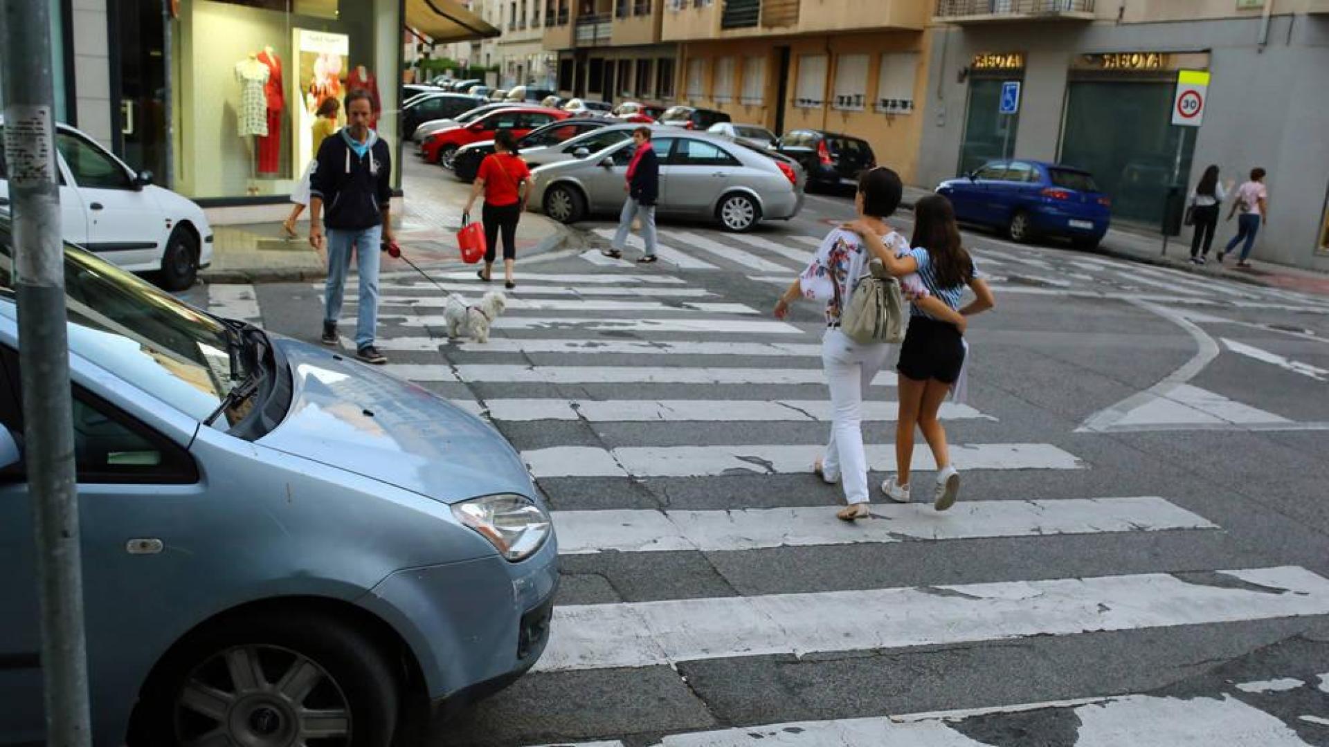 Vecinos que se quejan de los pasos de peatones