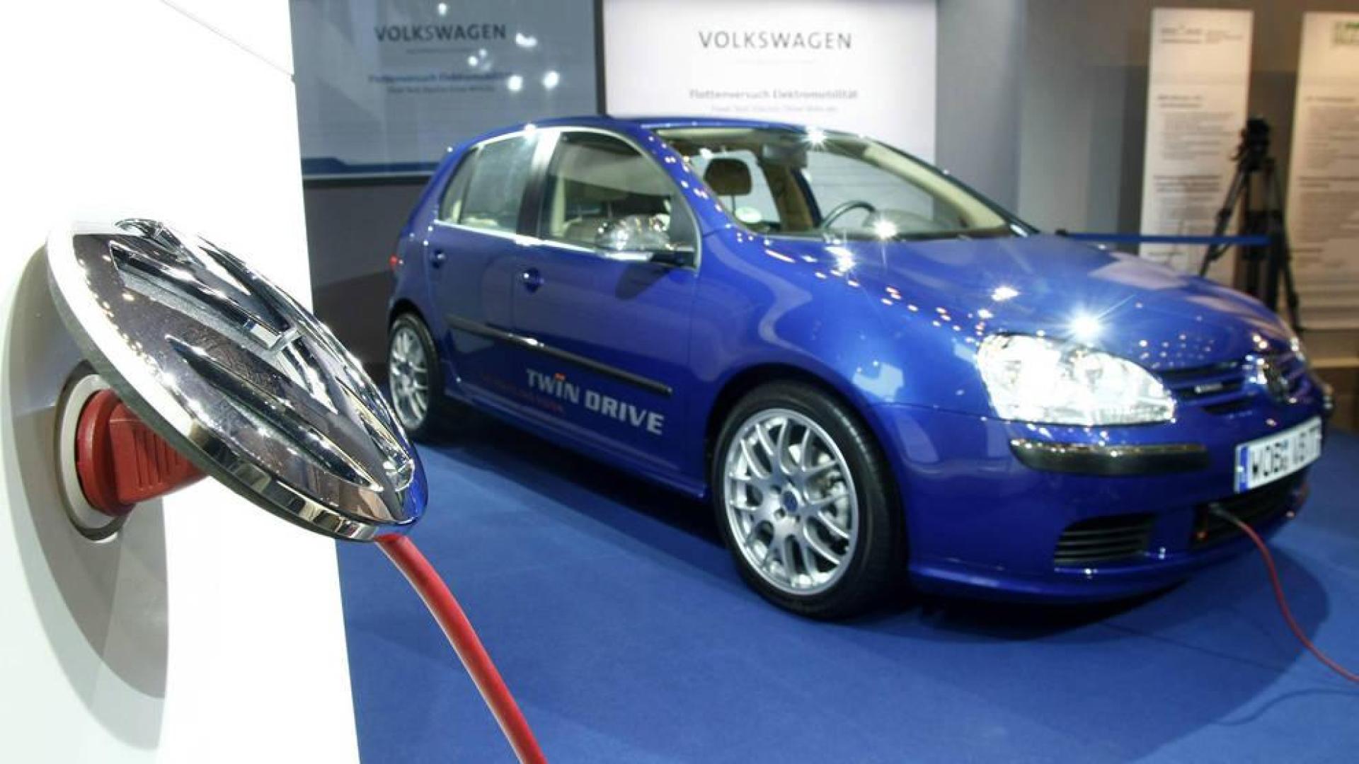 Nueva generación de coches de motor eléctrico de Volkswagen Golf "Twin Drive".