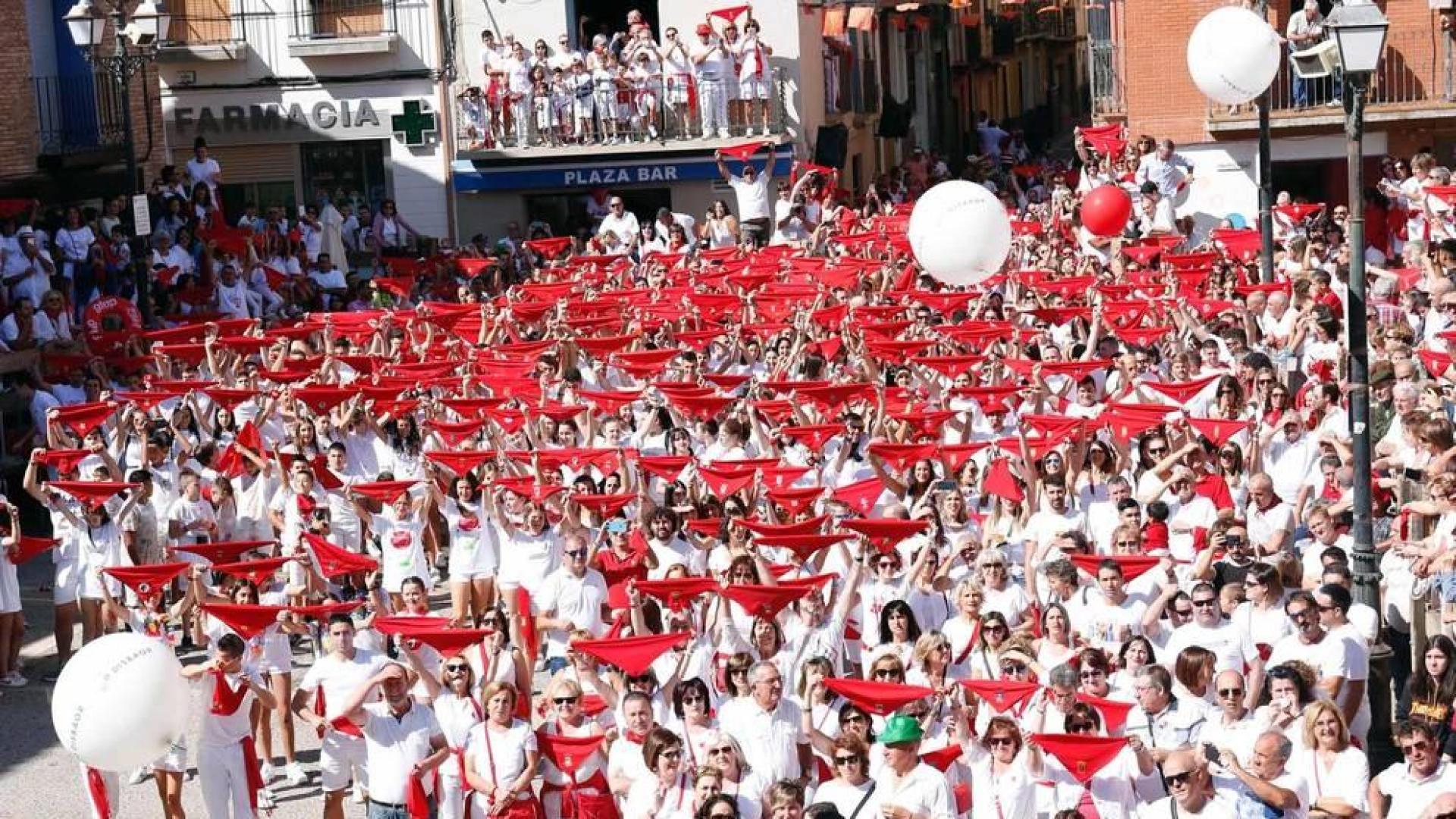 Todas las fotos del cohete de fiestas de Ablitas 2019