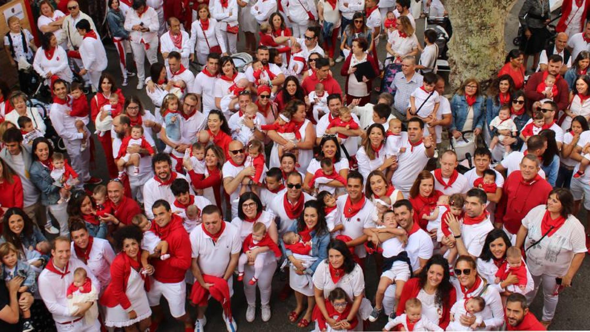 Puesta de largo con todos los honores en fiestas de Azagra
