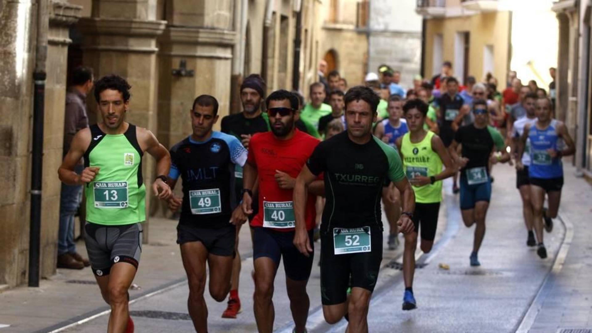 Xabier Zarranz y María Pilar De Gracia triunfan en el Cross Iturbero de Lumbier.