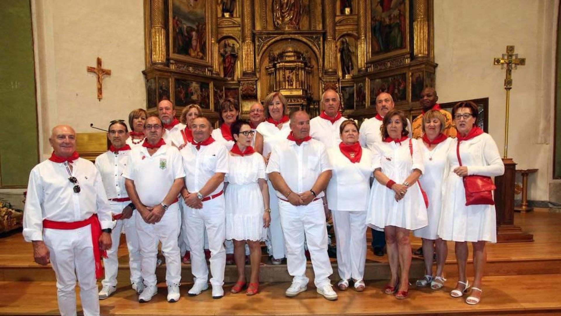 La localidad les dedicó la jornada festiva del lunes y homenajeó a los vecinos que cumplen 65 años y se jubilan