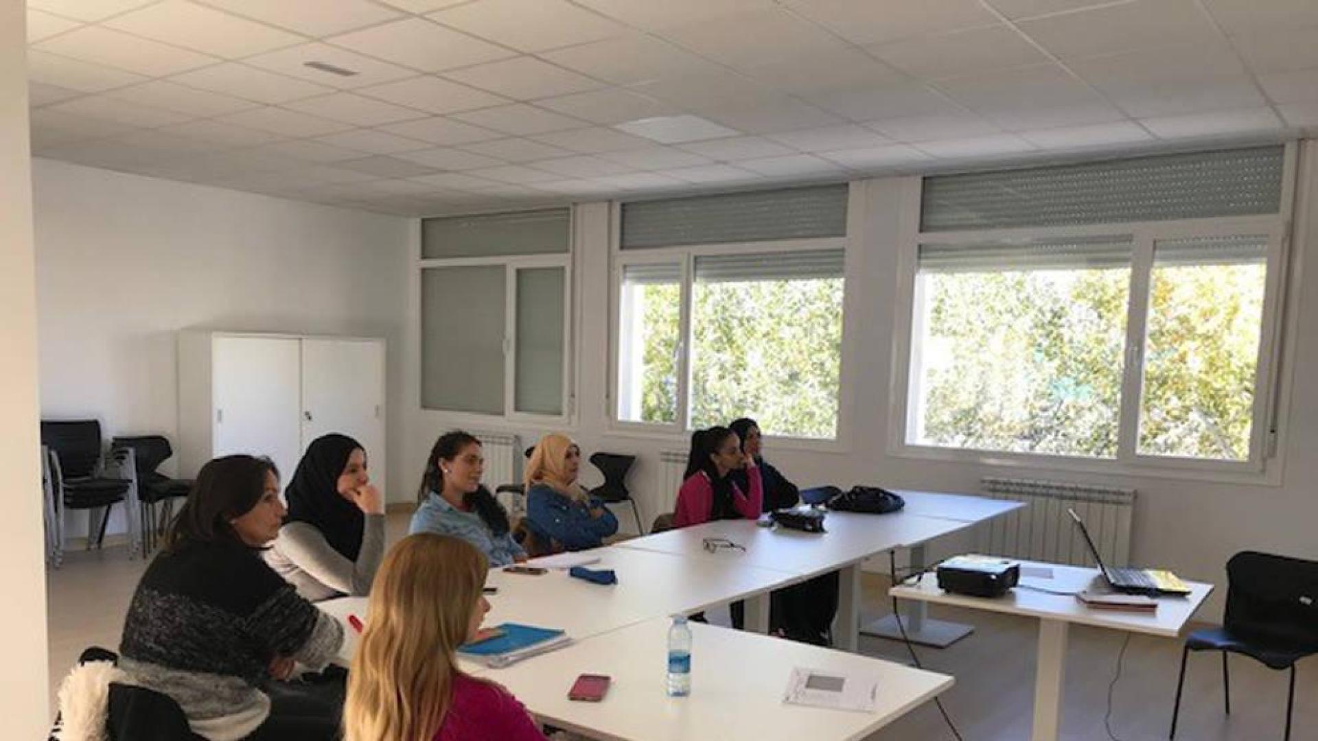 El SNE y el Consorcio Eder impulsan el emprendimiento extranjero femenino en la Ribera