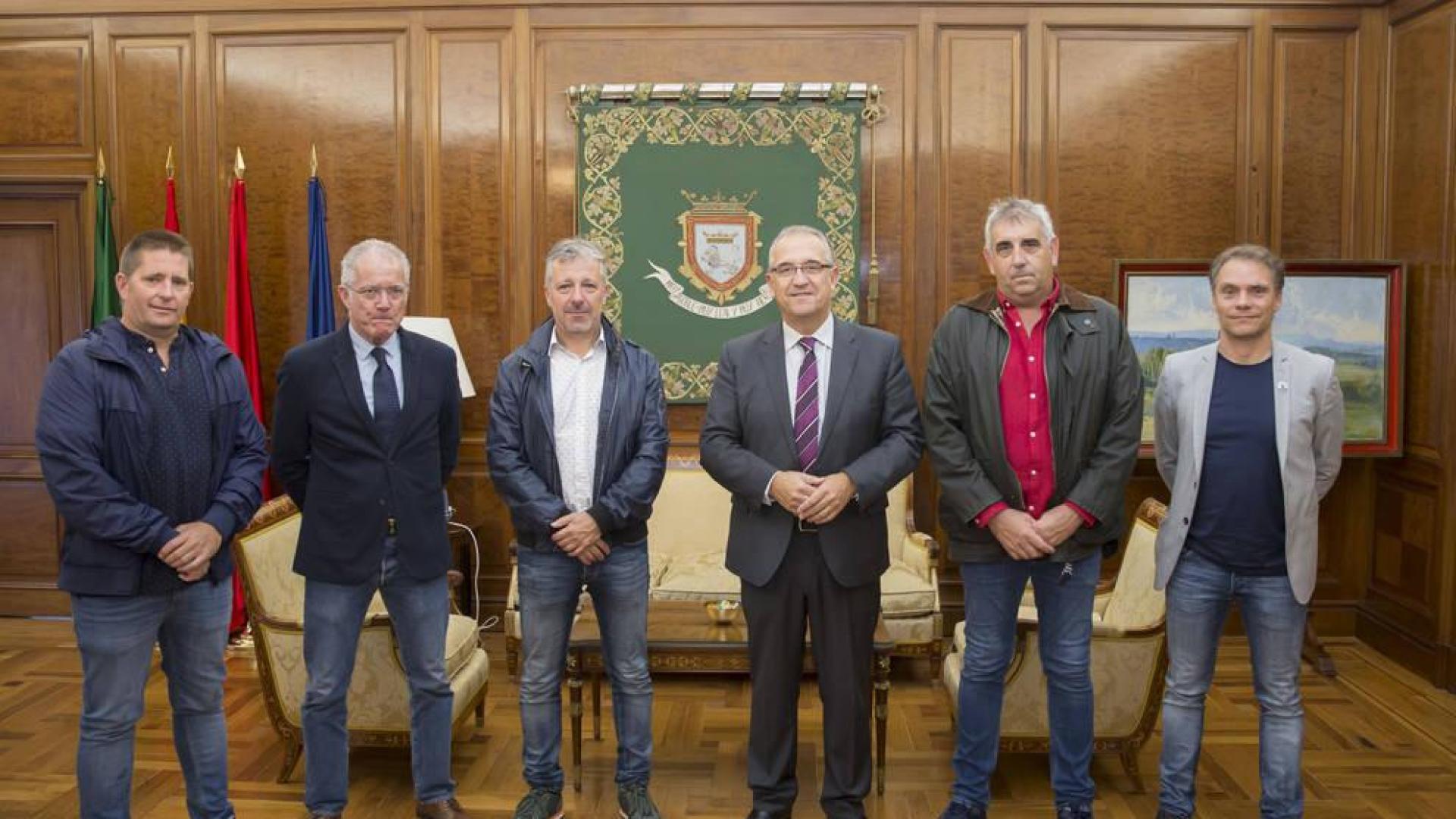 El alcalde de Pamplona y UAGN apuestan por la continuidad de Casa Gurbindo