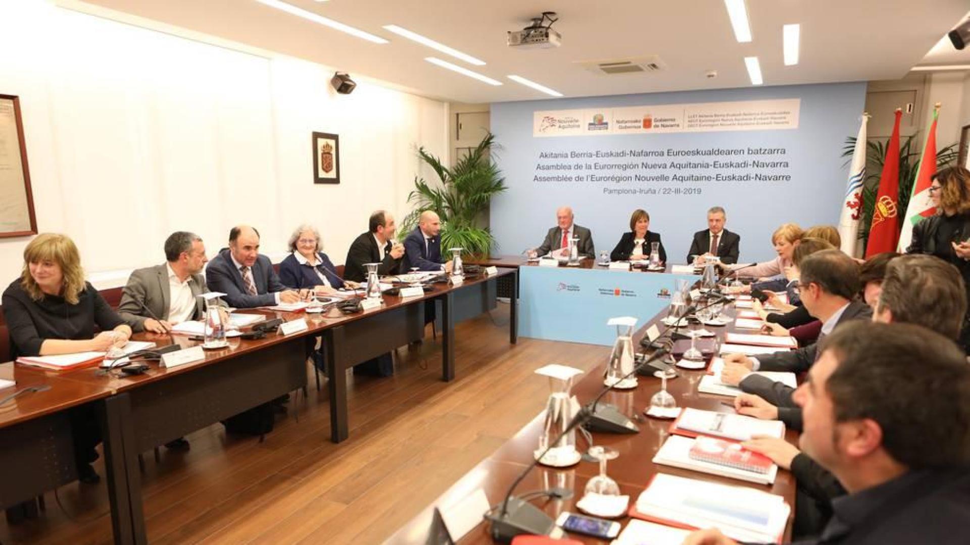 La Eurorregión Aquitania-Euskadi-Navarra se refuerza pensando en los jóvenes