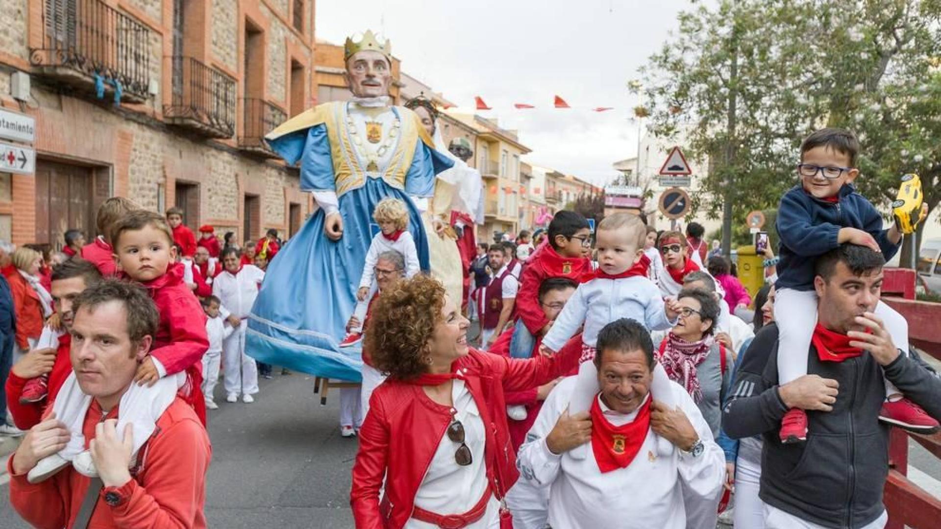 Galería de imágenes del Día de los Mayores en las fiestas de Cintruénigo.