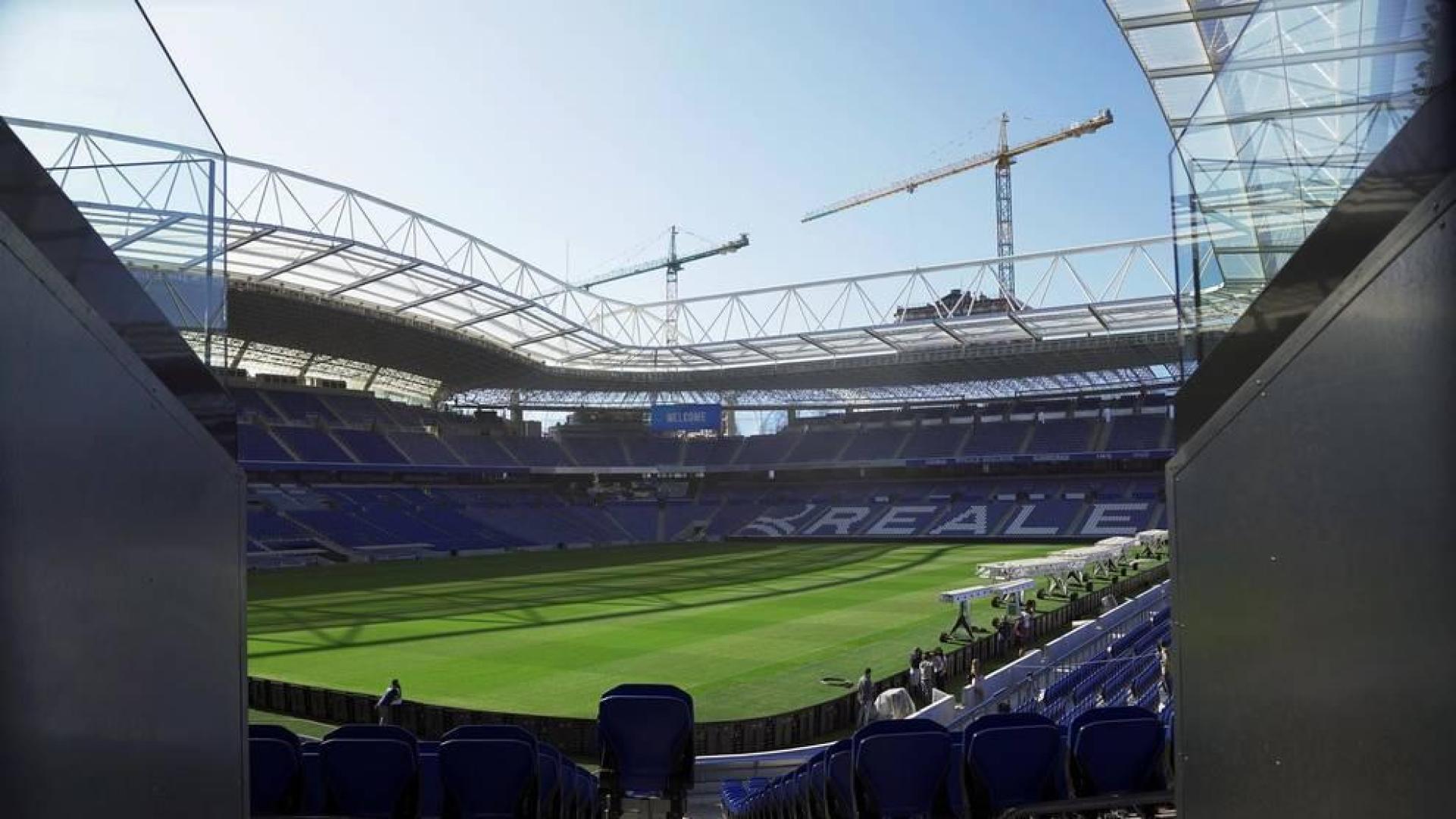 Aspecto del estadio de la Real Sociedad tras las reformas.