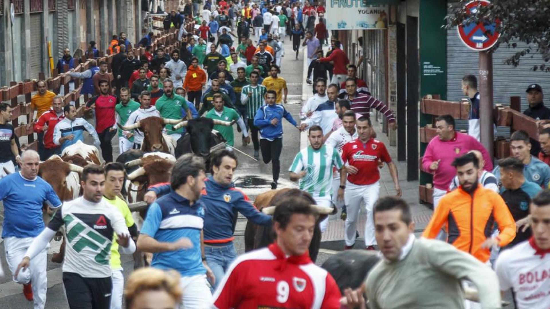 Guadalajara tejerá alianzas con Pamplona para promocionar sus encierros
