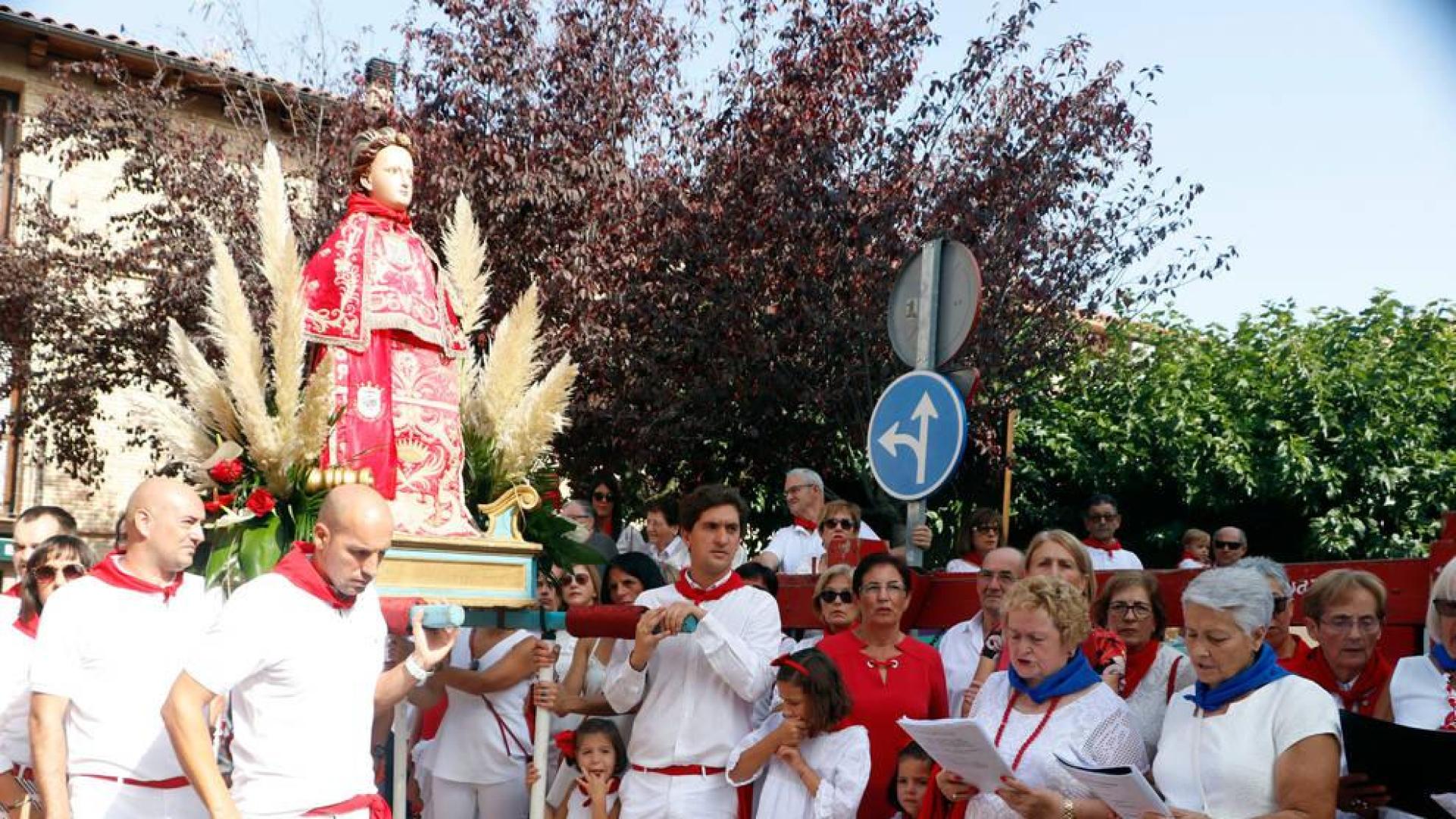Villafranca canta a la patrona en su día grande