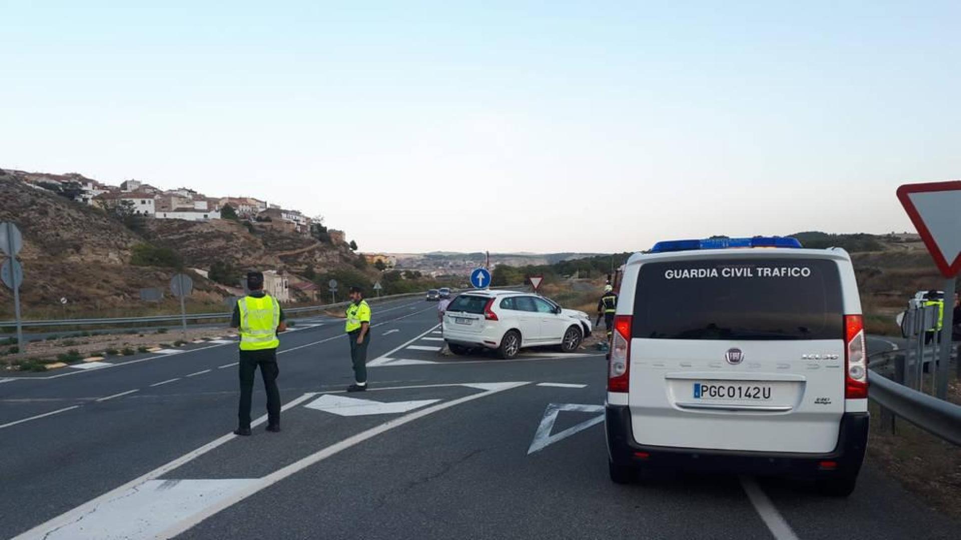 Dos heridos en un choque entre dos turismos en las proximidades de Cárcar