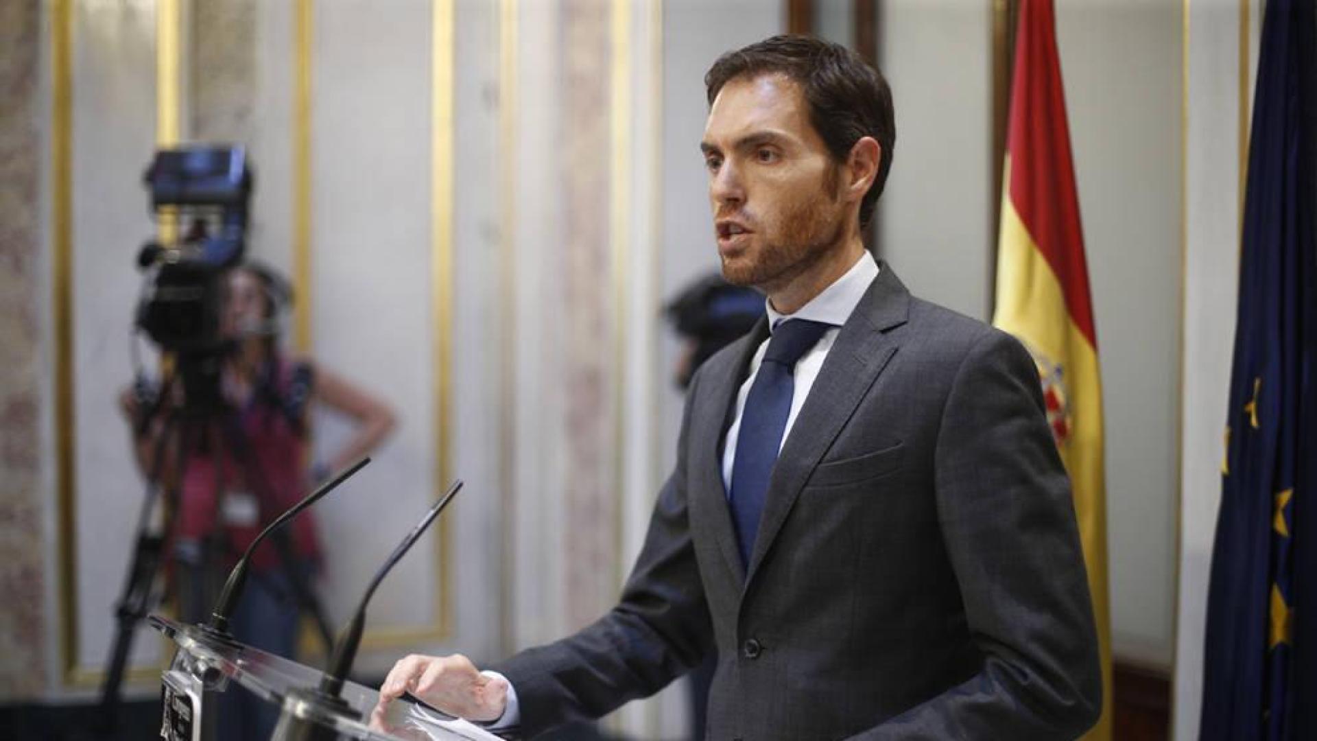 Sergio Sayas (Navarra Suma) carga contra Sánchez por pactar con "el sectarismo"