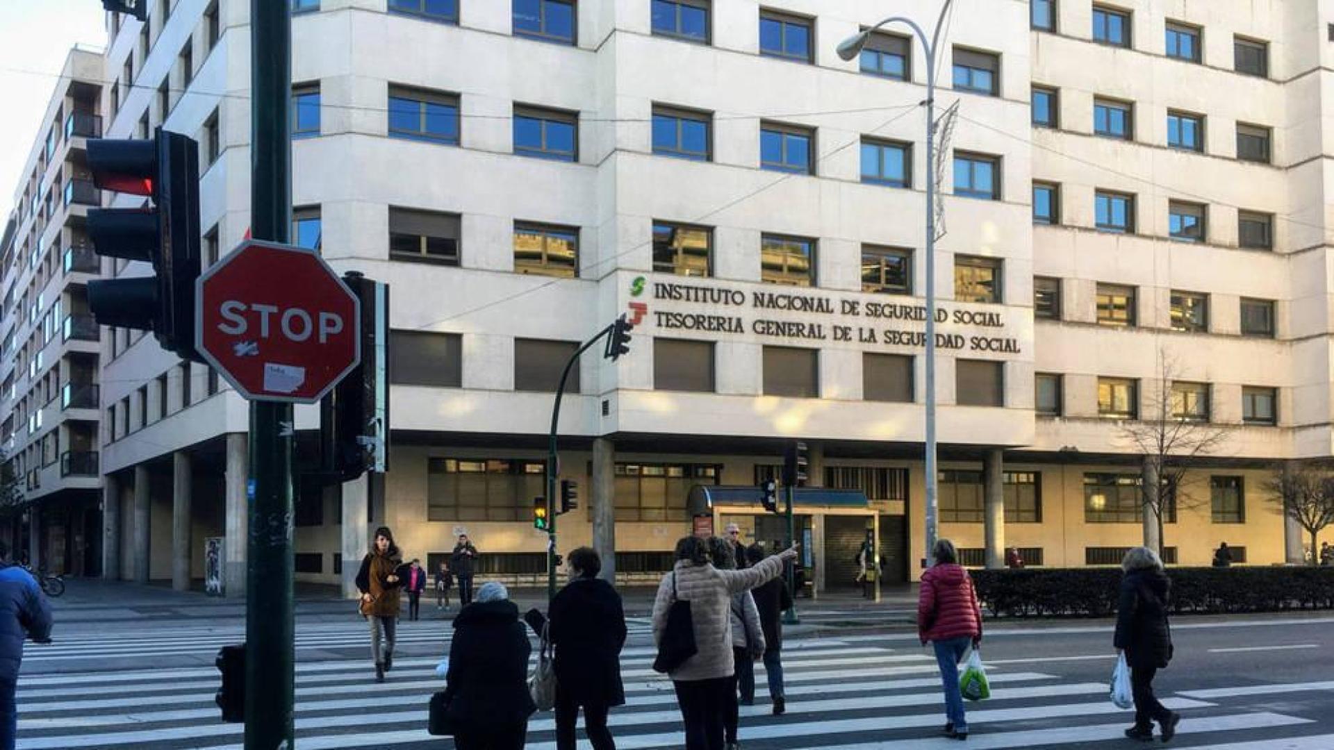 Juzgada por cobrar la pensión de su madre fallecida durante 23 años