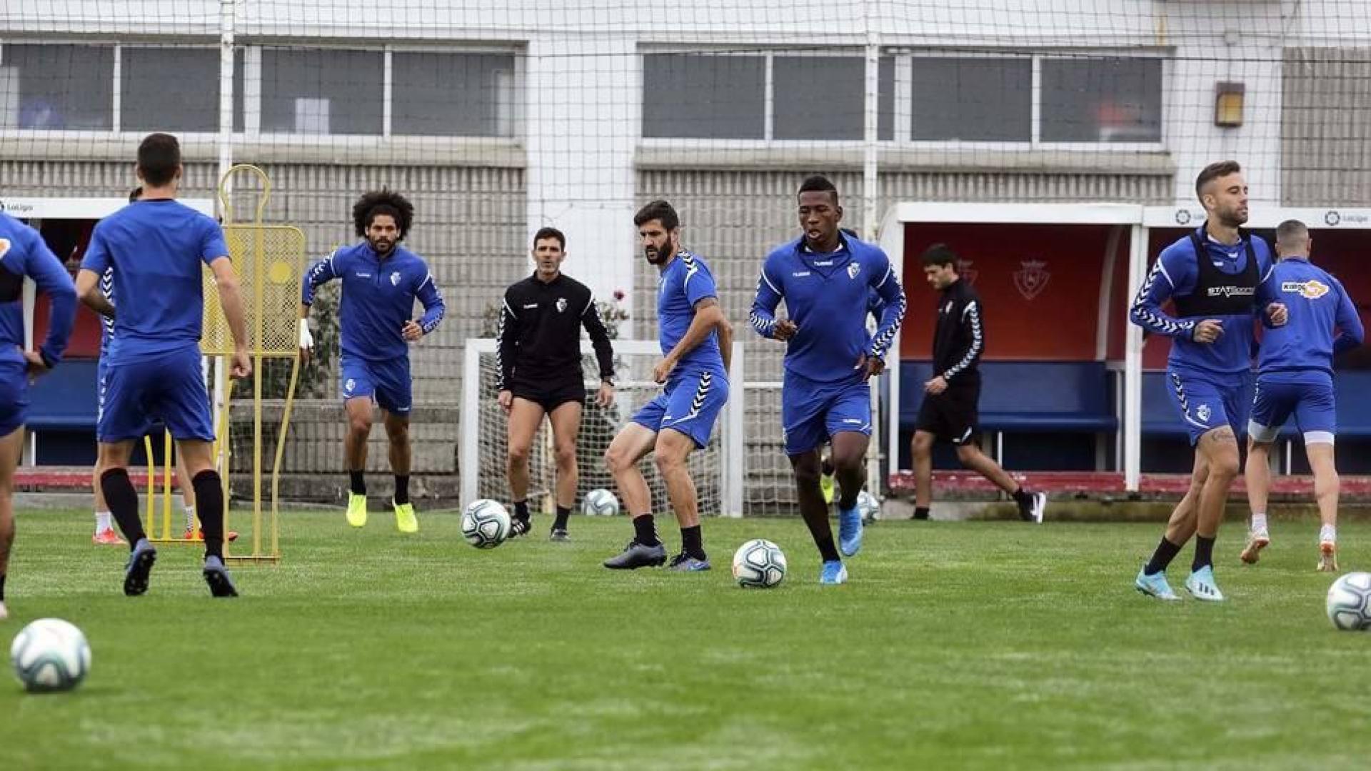 Osasuna buscará el primer triunfo como local a costa de un Betis con bajas