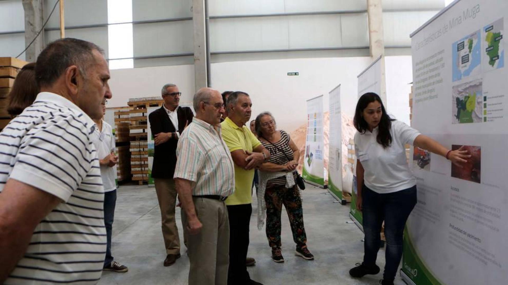Más de 4.000 currículums para 'Mina Muga'