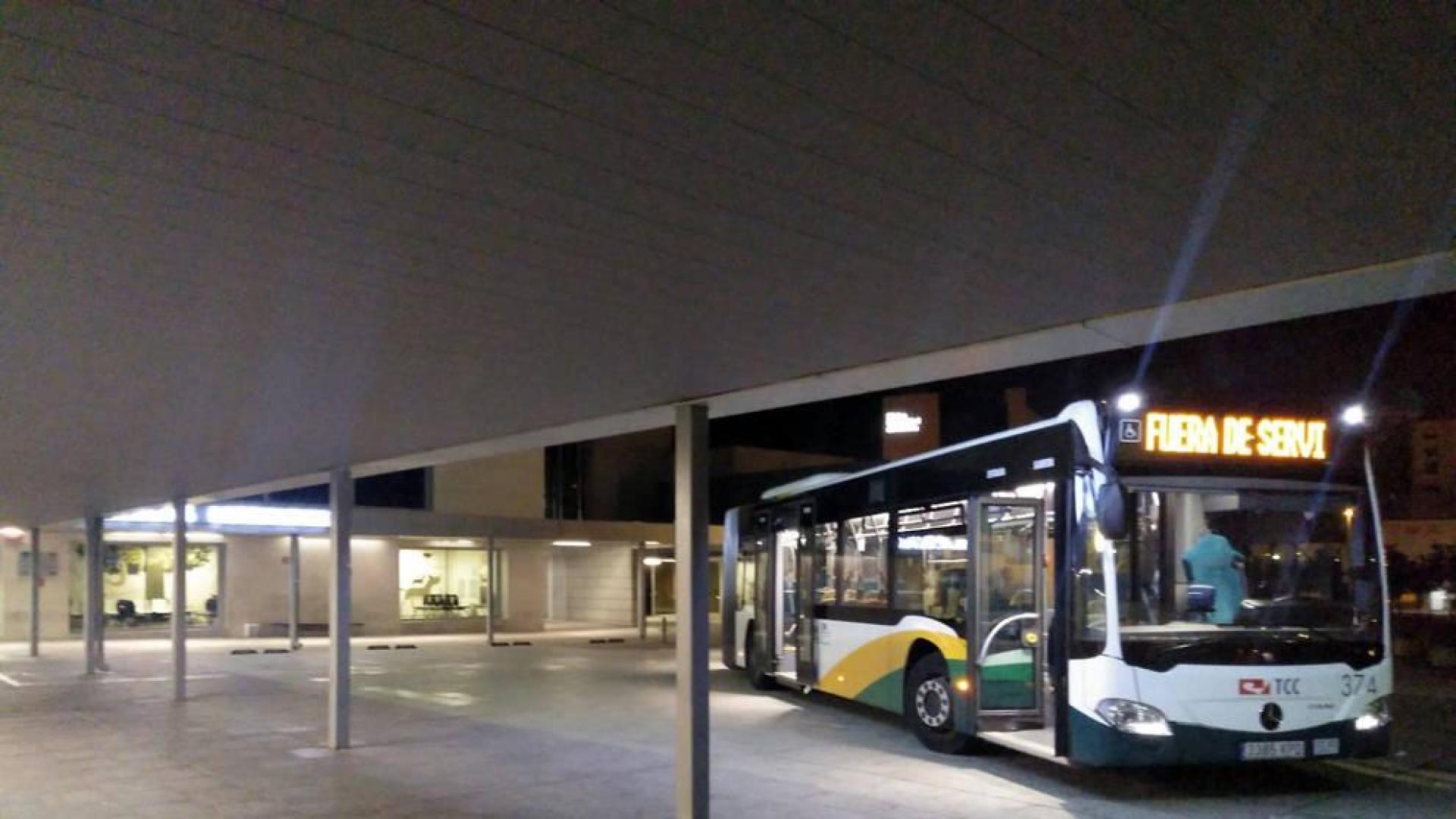 Se pone de parto y la villavesa le lleva hasta la misma puerta del hospital en Pamplona
