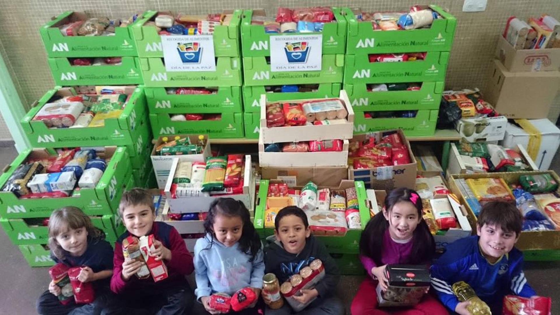 El colegio recoge comida para el Banco de Alimentos