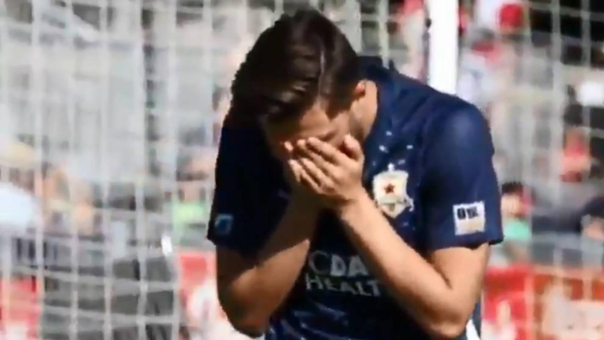 Darek Formella rompe a llorar tras anotar su tanto.