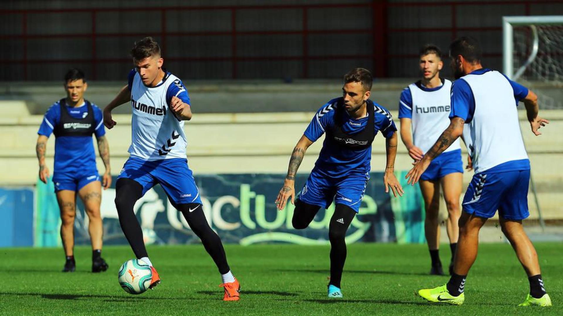 Revolución en la alineación de Osasuna para visitar el Santiago Bernabéu