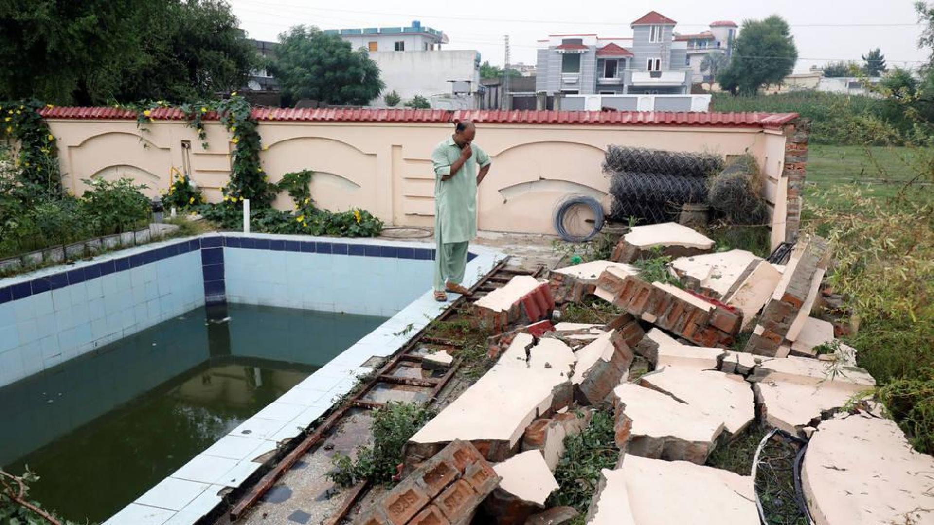 Más de 30 muertos y 450 heridos por el terremoto en el norte de Pakistán