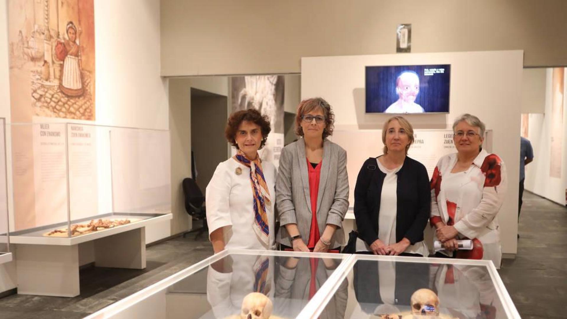 El Museo de Navarra acoge la exposición 'La vida impresa en los huesos'