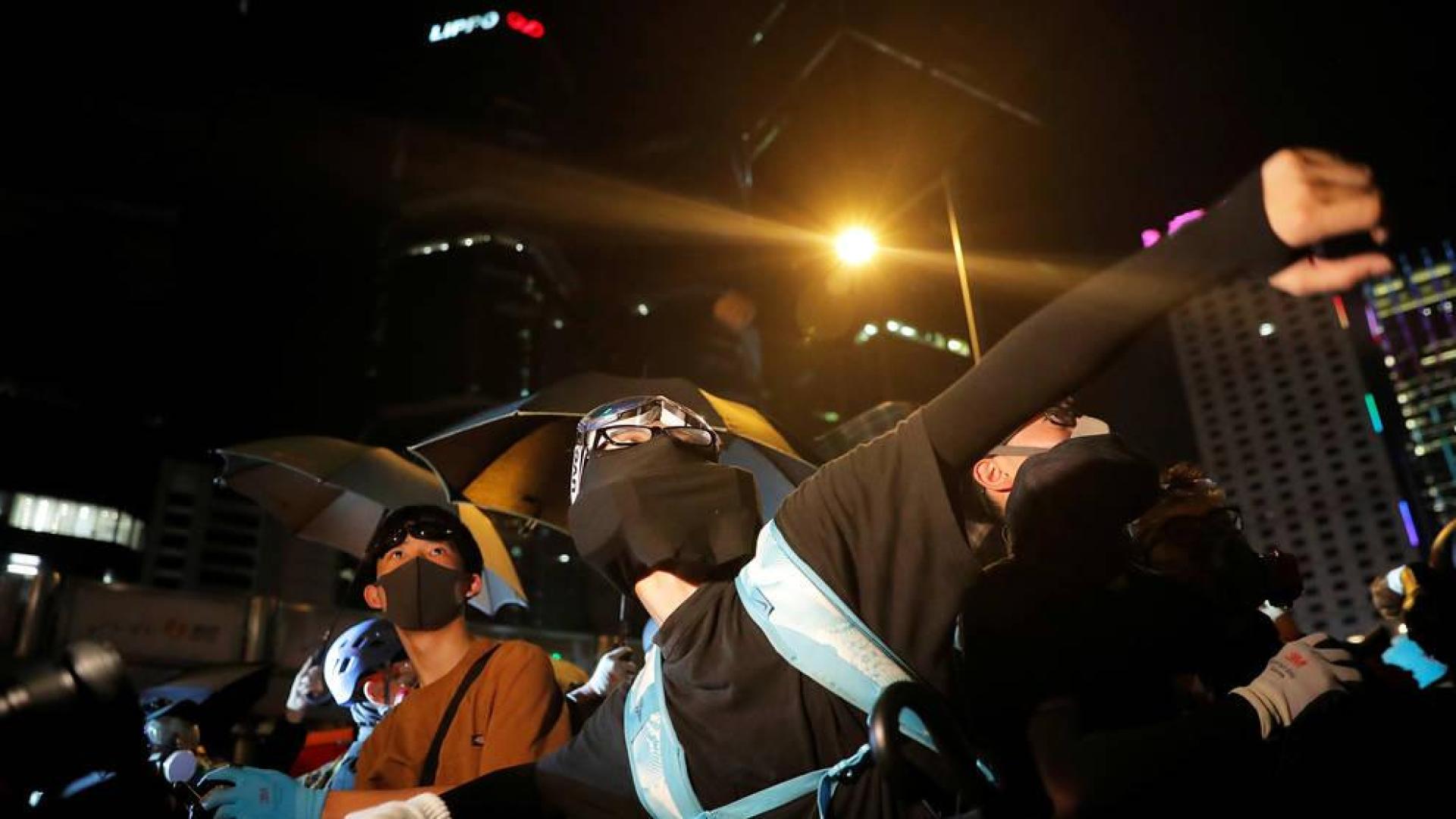 Enfrentamientos en Hong Kong en el quinto aniversario de la Revolución de los Paraguas