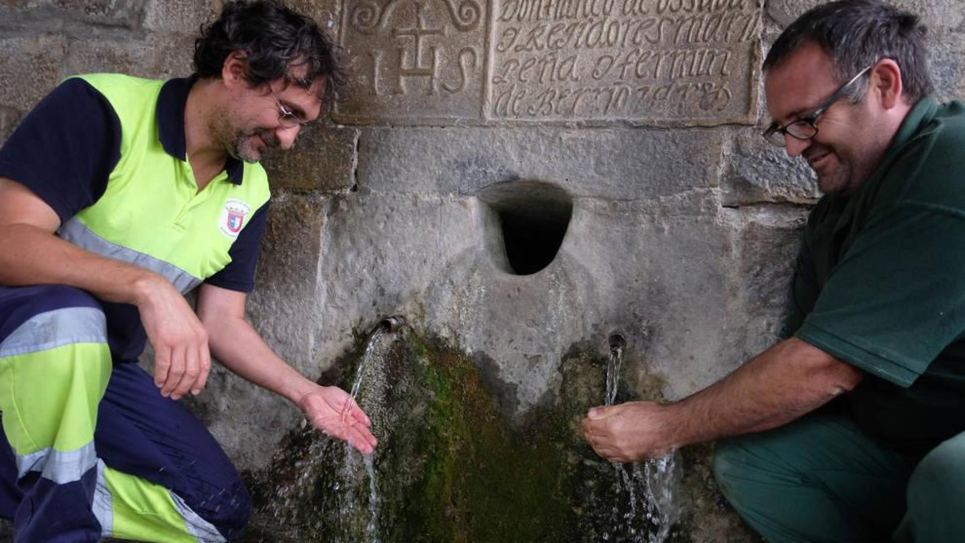 Una fuga secó la fuente de Berriozar