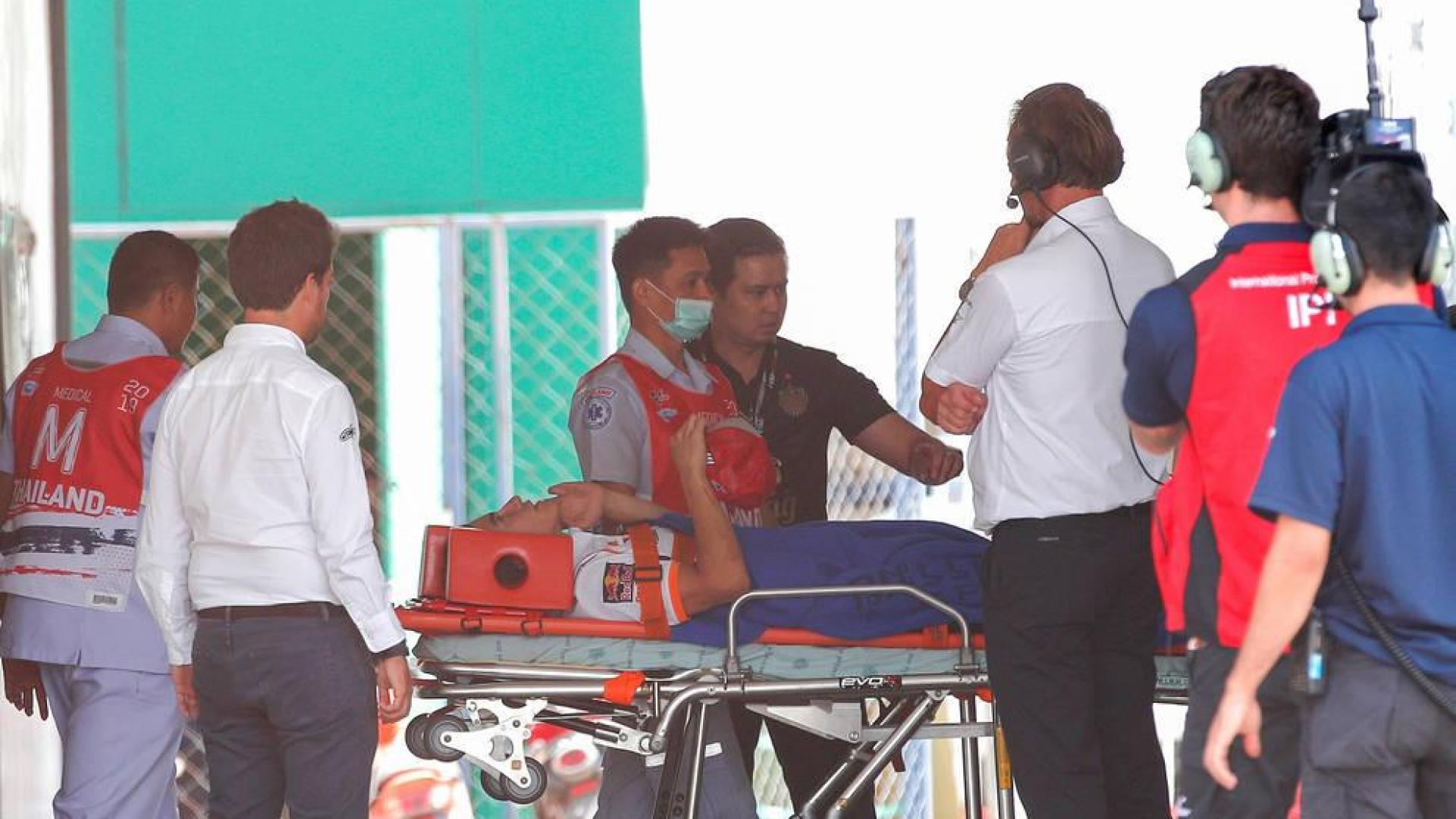 Marc Márquez echa una bronca al director médico por mandarle al hospital