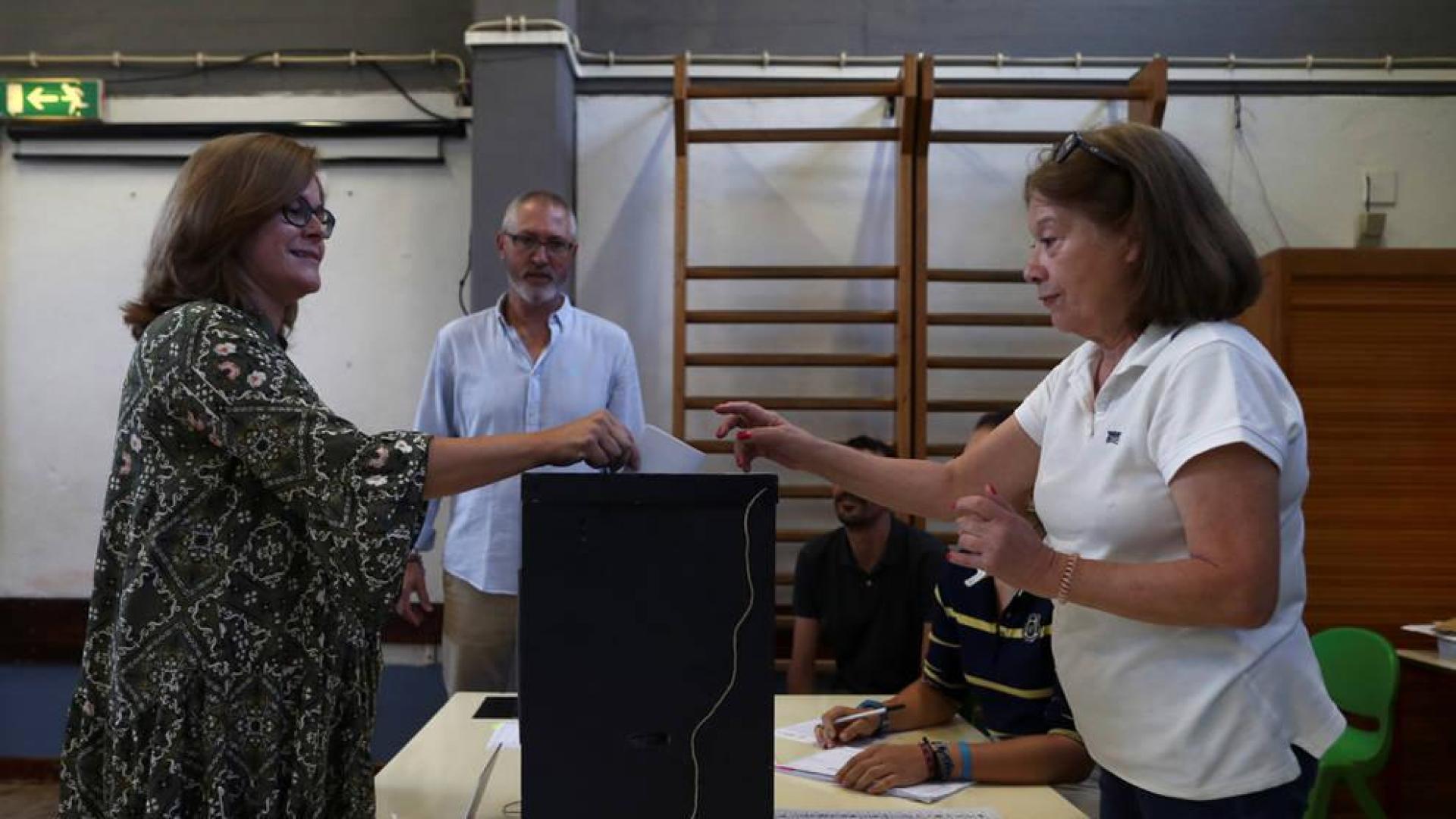 Más de 10,8 millones de portugueses eligen presidente este domingo