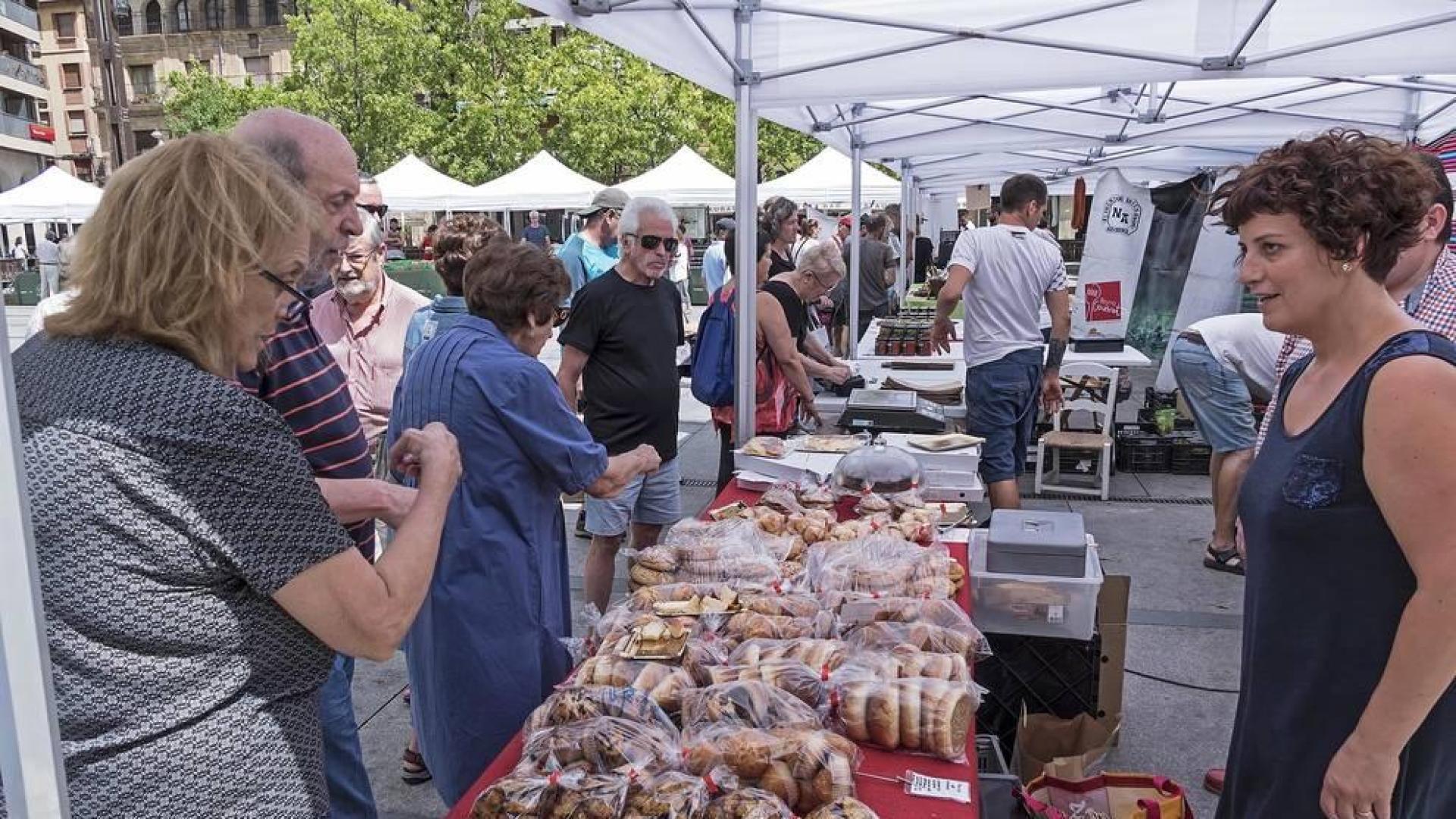 El mercado del sábado en Estella tendrá que buscar otra financiación