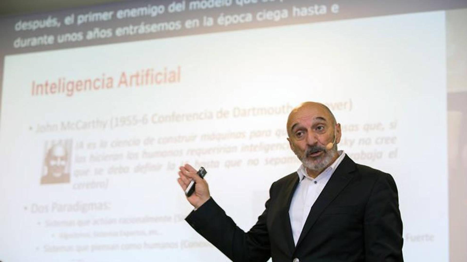 Bustince apuesta por el uso de datos masivos para solucionar problemas comunes