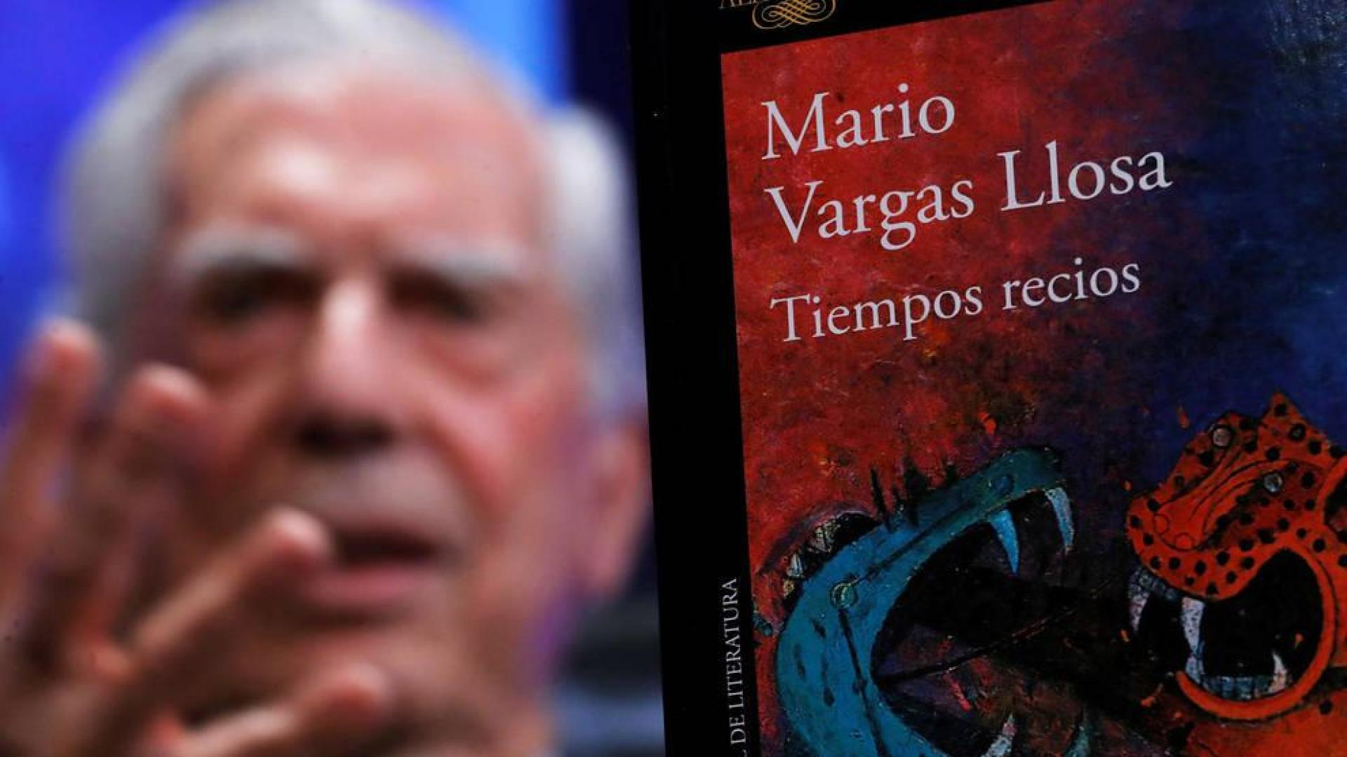 Vargas Llosa, en la presentación de su nuevo libro: "Un país no se jode en un día"