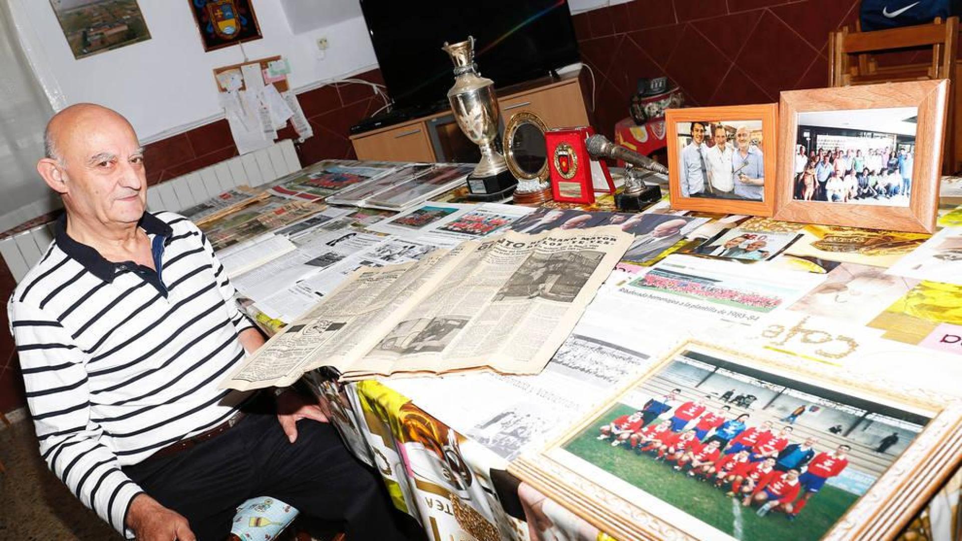 Rafael Martín ha convertido su pasión por el RIbaforada en un museo