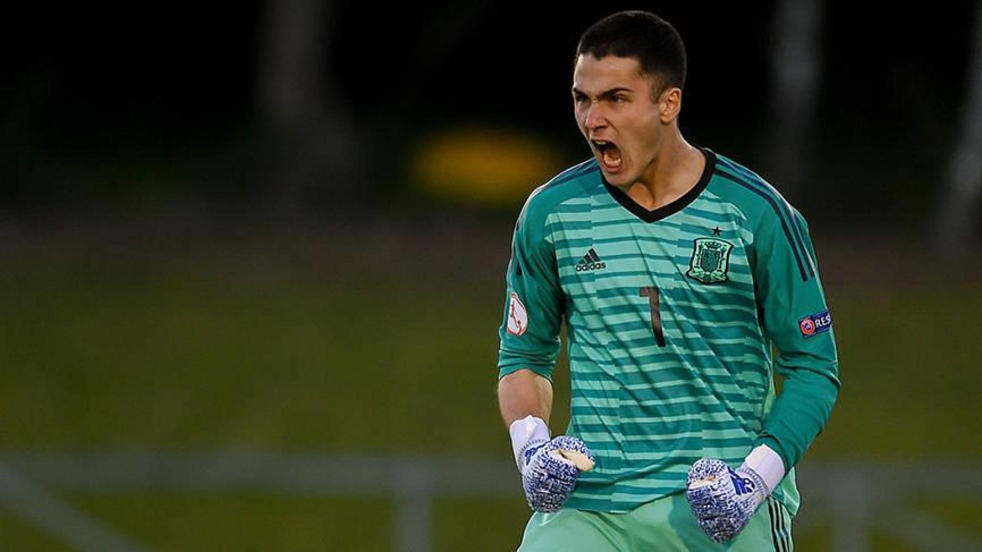 Iván Martínez, en un partido con la selección sub 17.