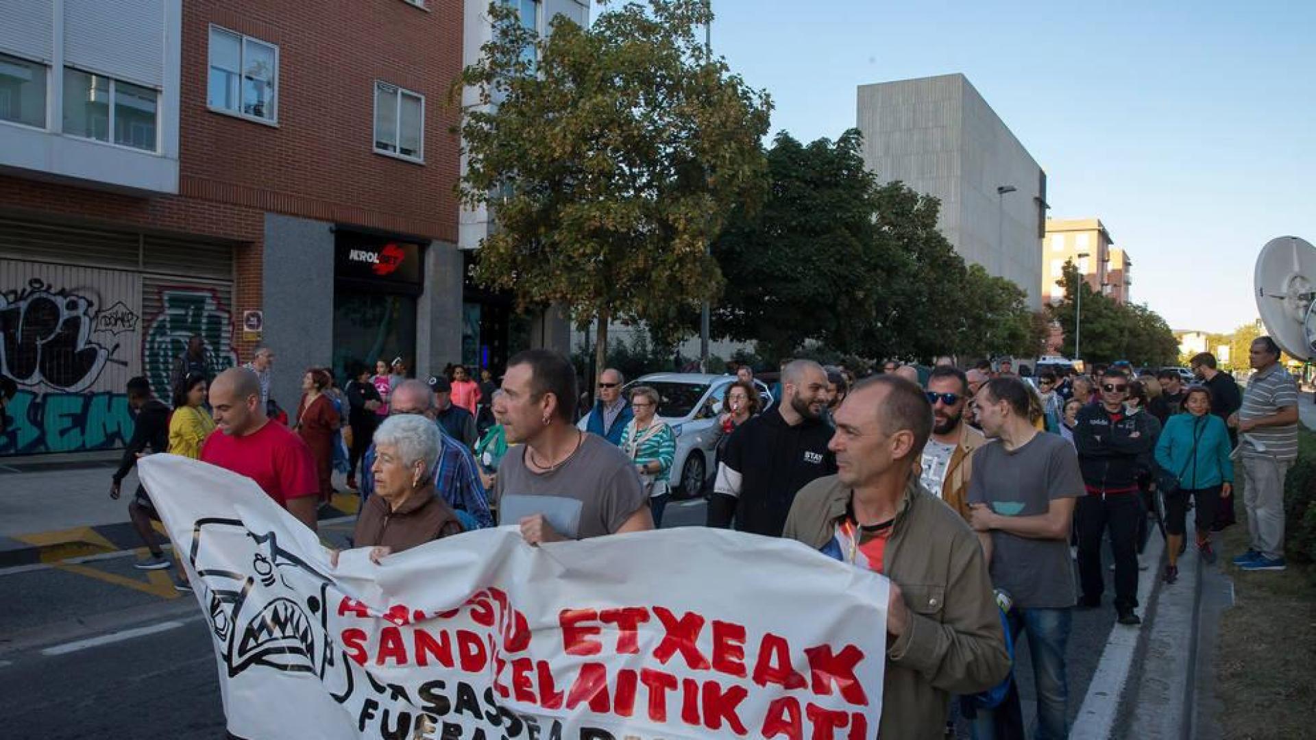 Un momento de la manifestación, en la avenida San Jorge