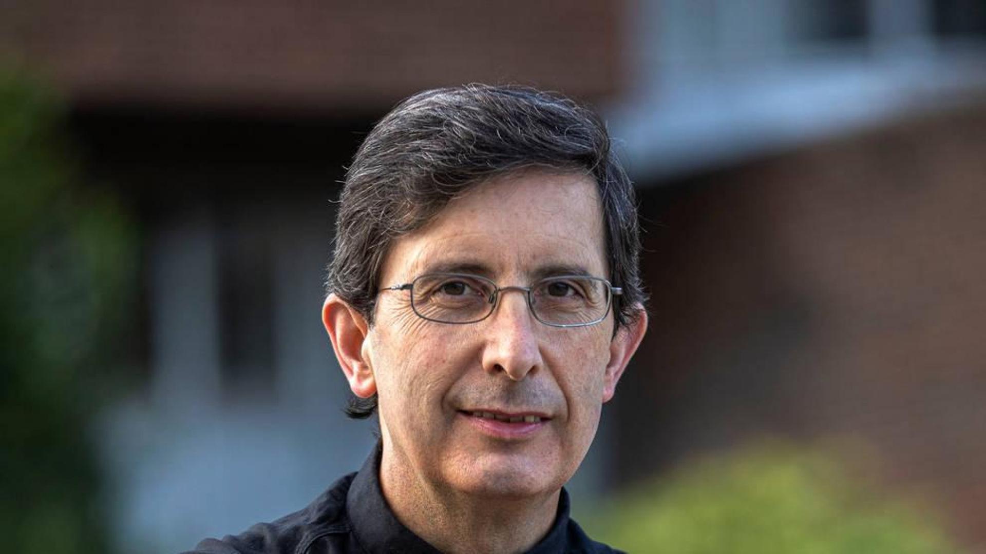 Jorge Iriarte Franco: “Predicar me cuesta, me siento un cura residente de primer año”