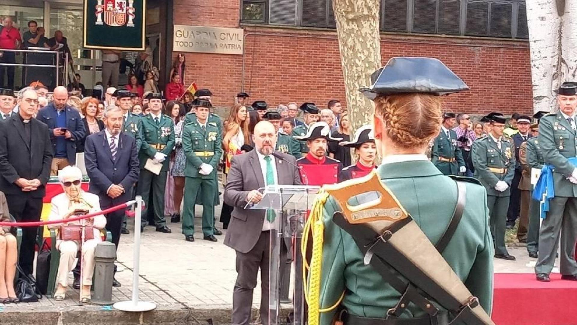 El delegado del Gobierno en Navarra, José Luis Arasti, interviene en el acto de celebración de la festividad de la Guardia Civil en Pamplona