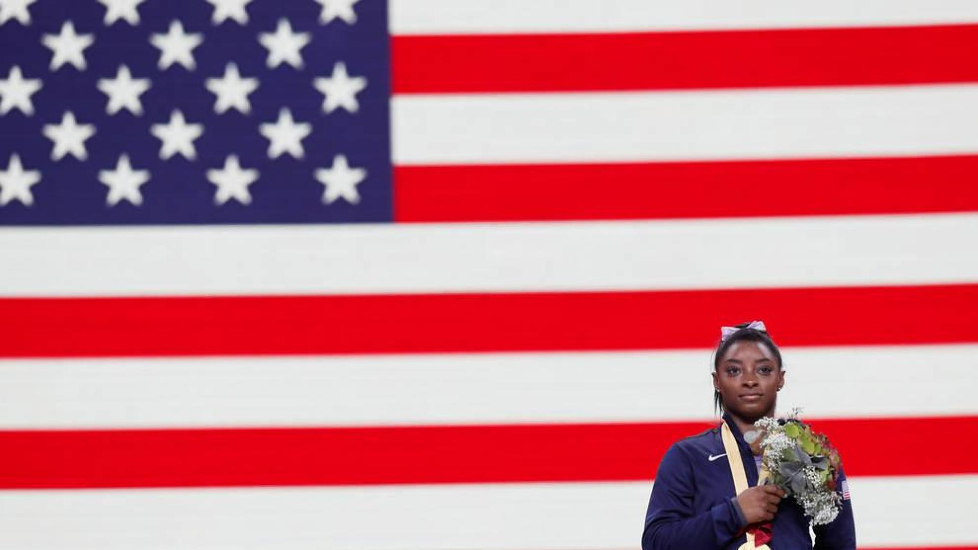 Simone Biles supera el récord de Scherbo y suma 24 medallas