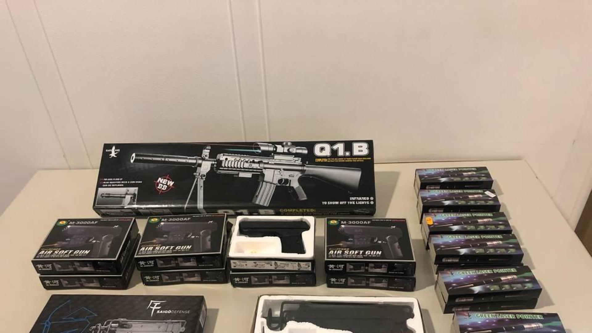 Policía Municipal se incauta de armas de juguete prohibidas y punteros láser en Lezkairu