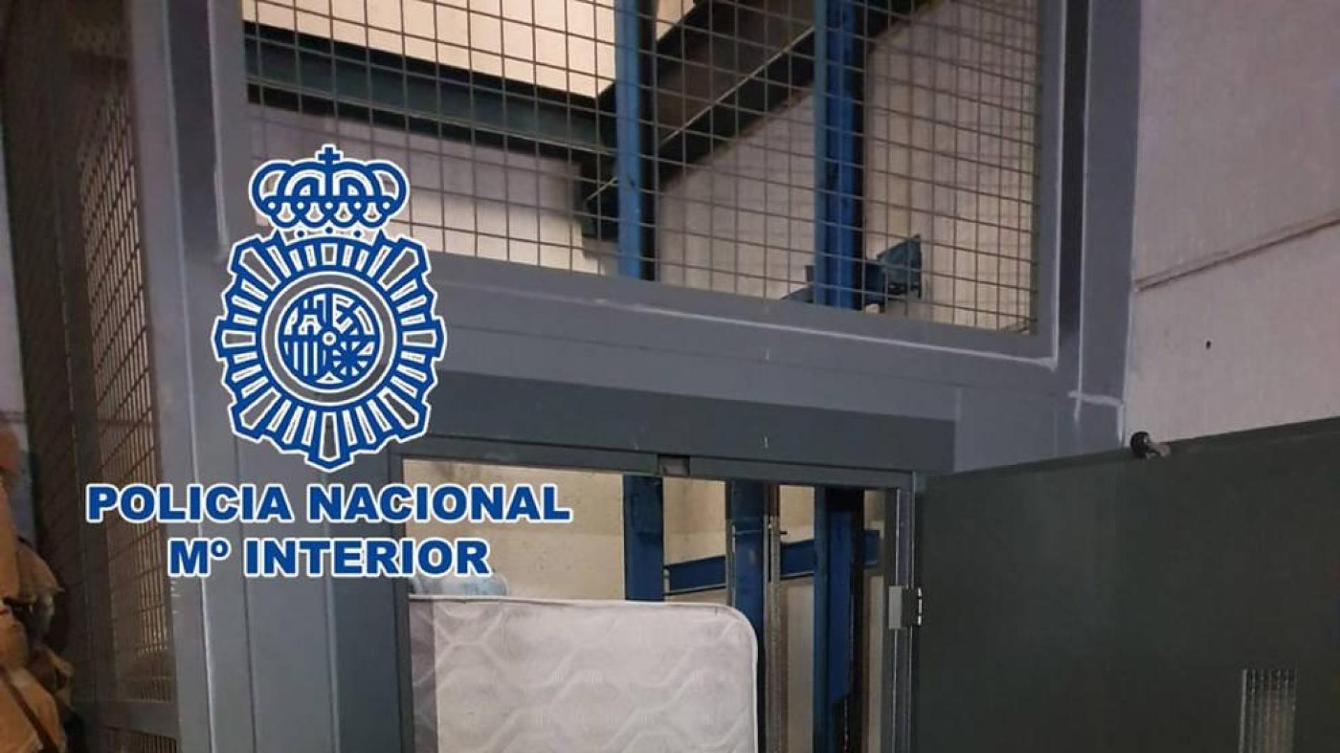 Detenidos dos chinos por secuestrar a otro 5 días en un montacargas