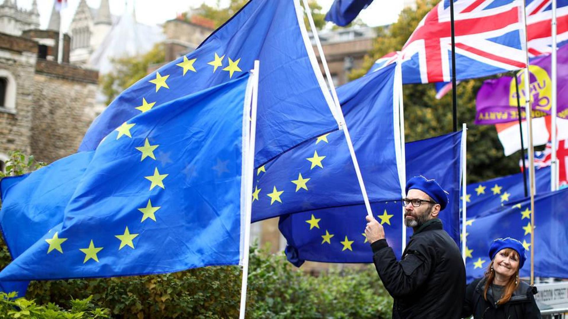 La UE y el Reino Unido logran un acuerdo para el "brexit"