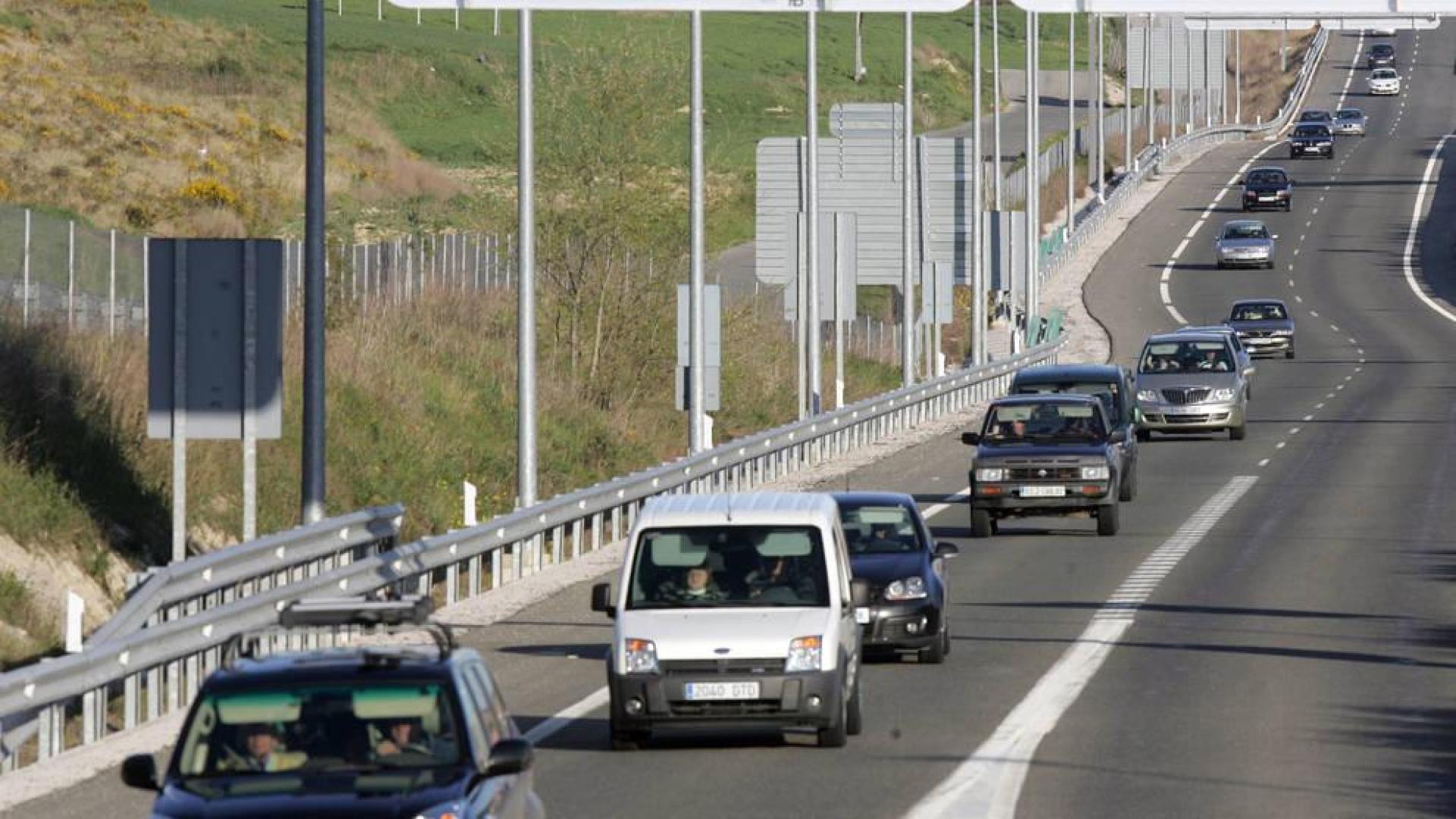 Cerca de 1.000 coches han regresado a la AP-15 desde enero por la 'gratuidad'