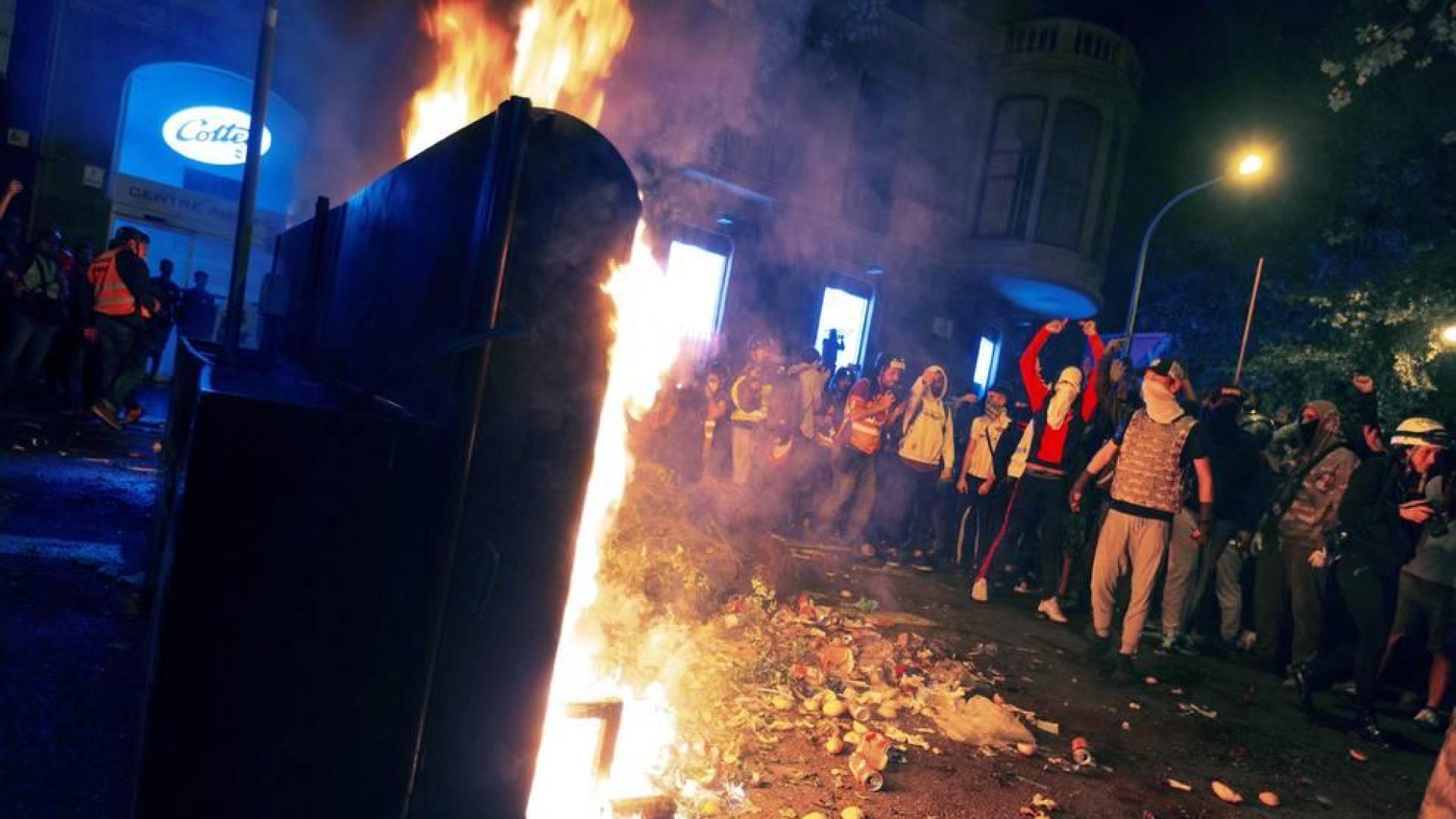 Nueva noche de protestas en Barcelona