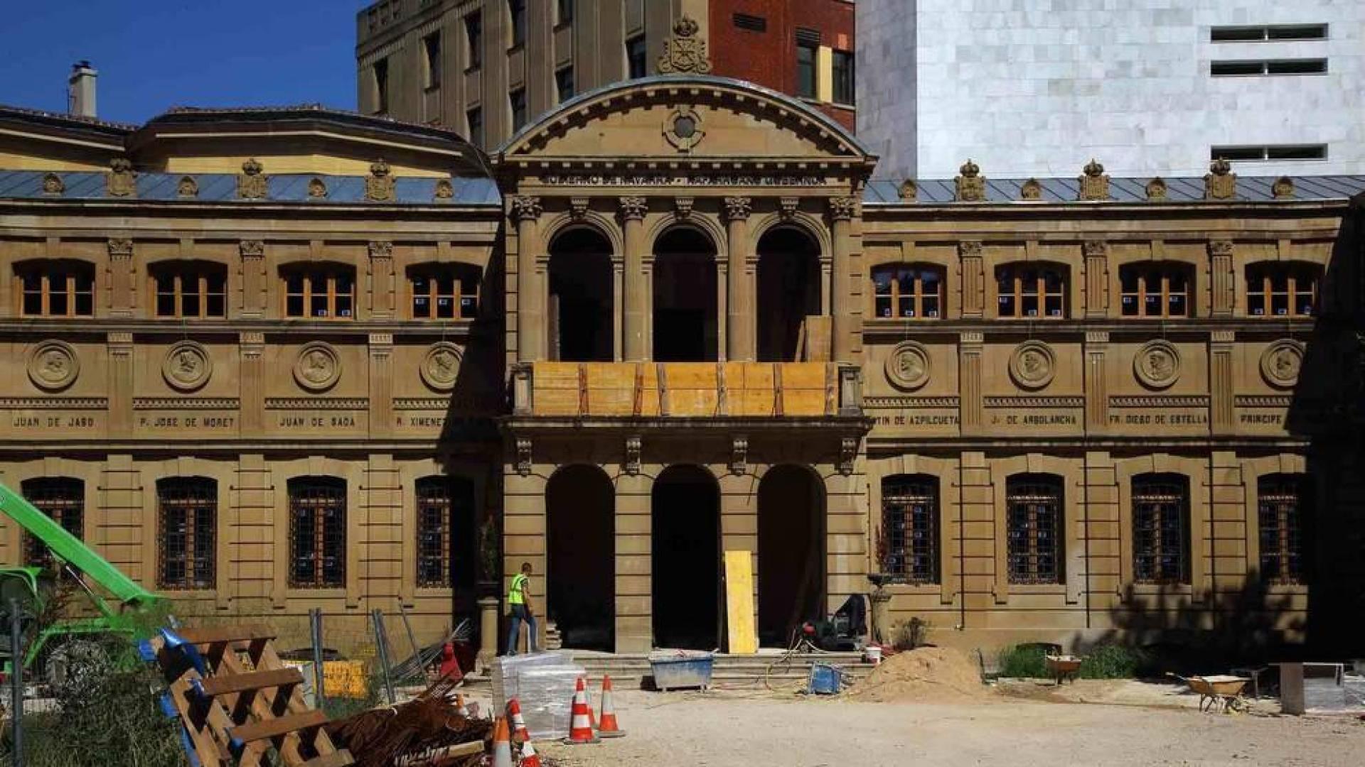 Las obras en el palacio obligan a cambiar la foto oficial del nuevo Gobierno