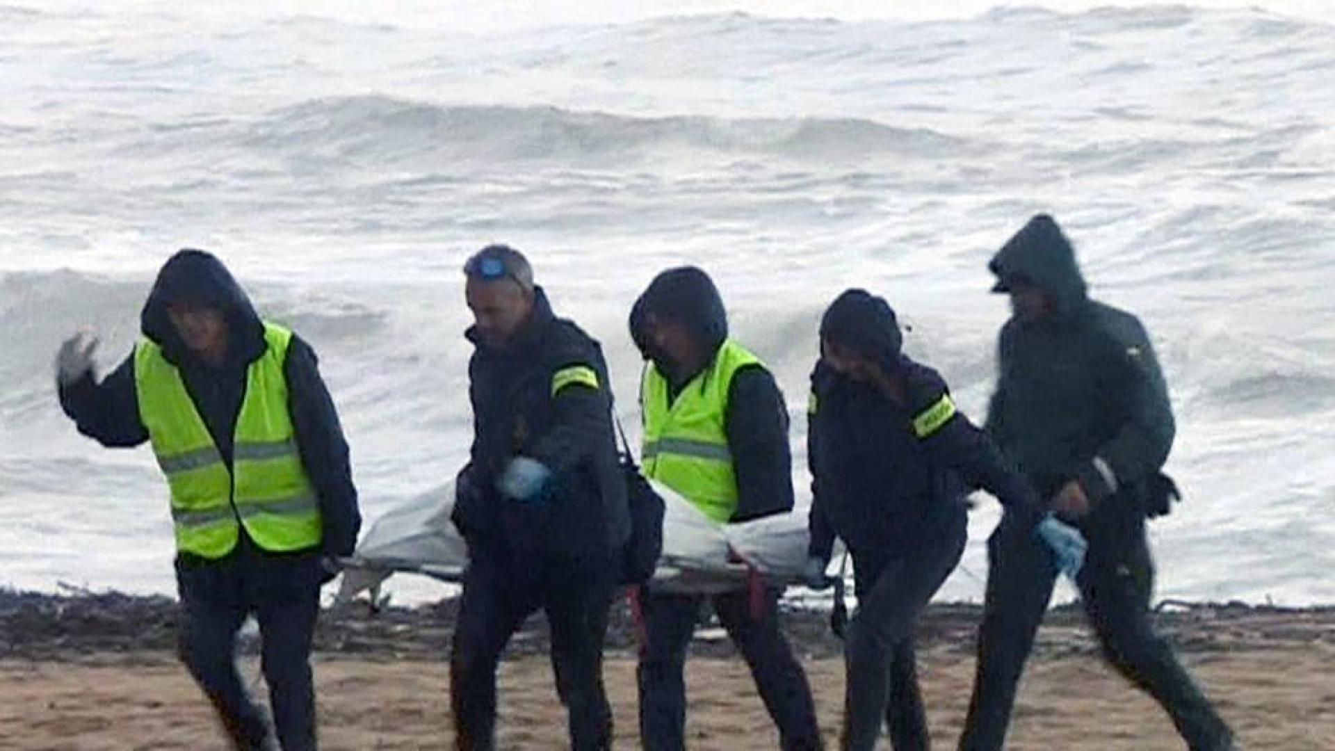 Hallado el cadáver de un hombre en la playa de Caldes d'Estrac
