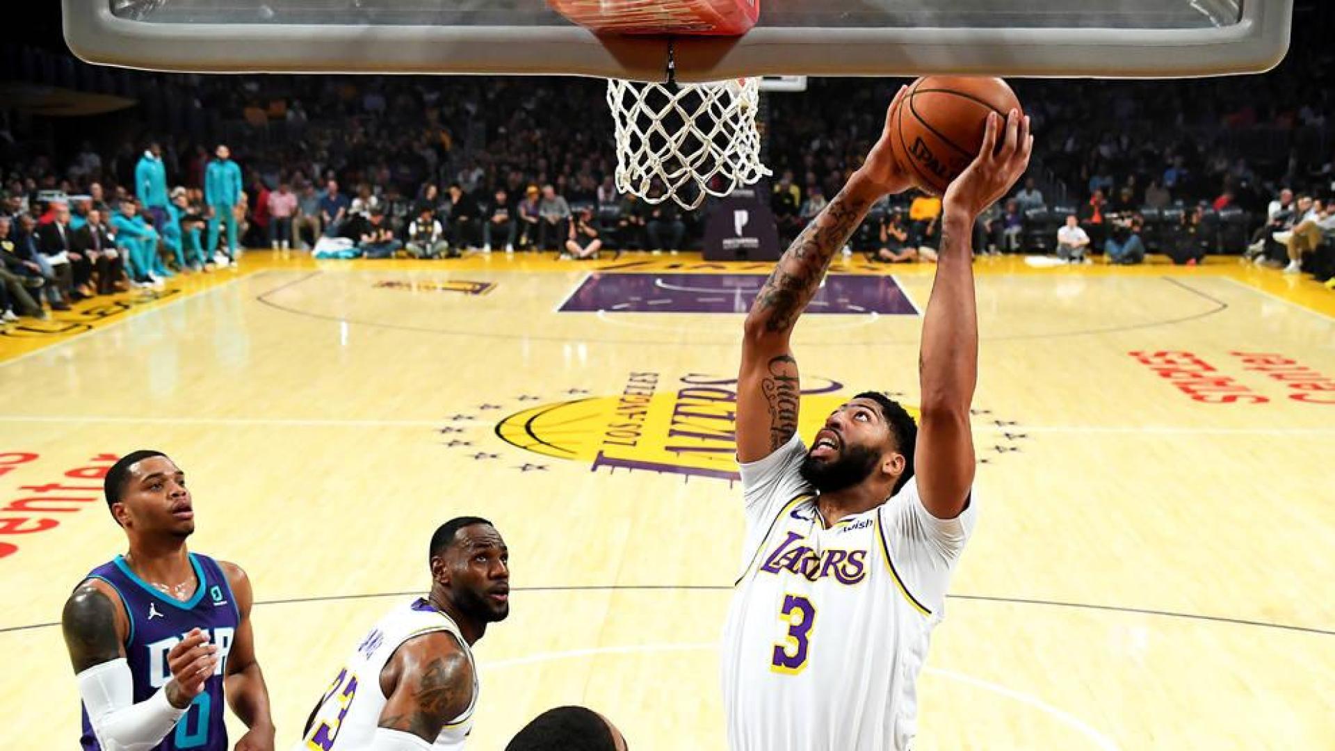 Los Lakers y Timberwolves sacan músculo en la NBA